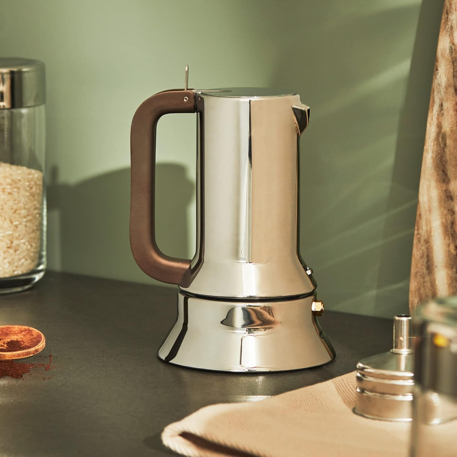 Alessi 9090/3 - Caffettiera di Design con Fondo a Induzione in Acciaio Inossidabile 18/10, 3 Tazze