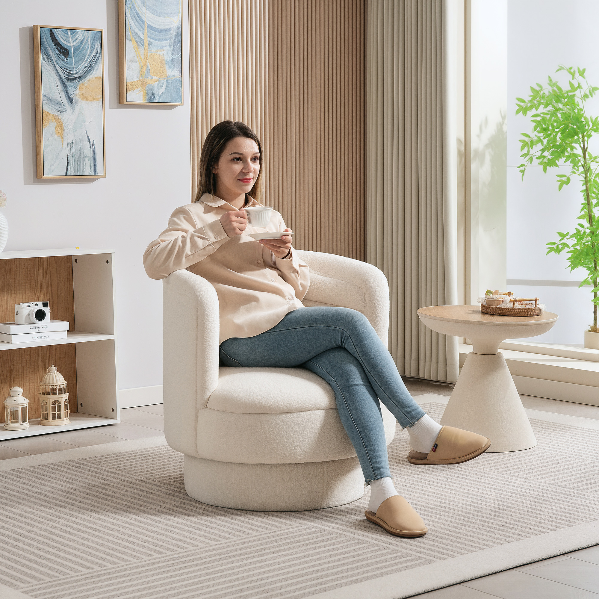 Draaibare Gestoffeerde Stoel, Moderne Loungestoel met Rubberhouten Frame, voor Woonkamer, Slaapkamer, Cr��mewit