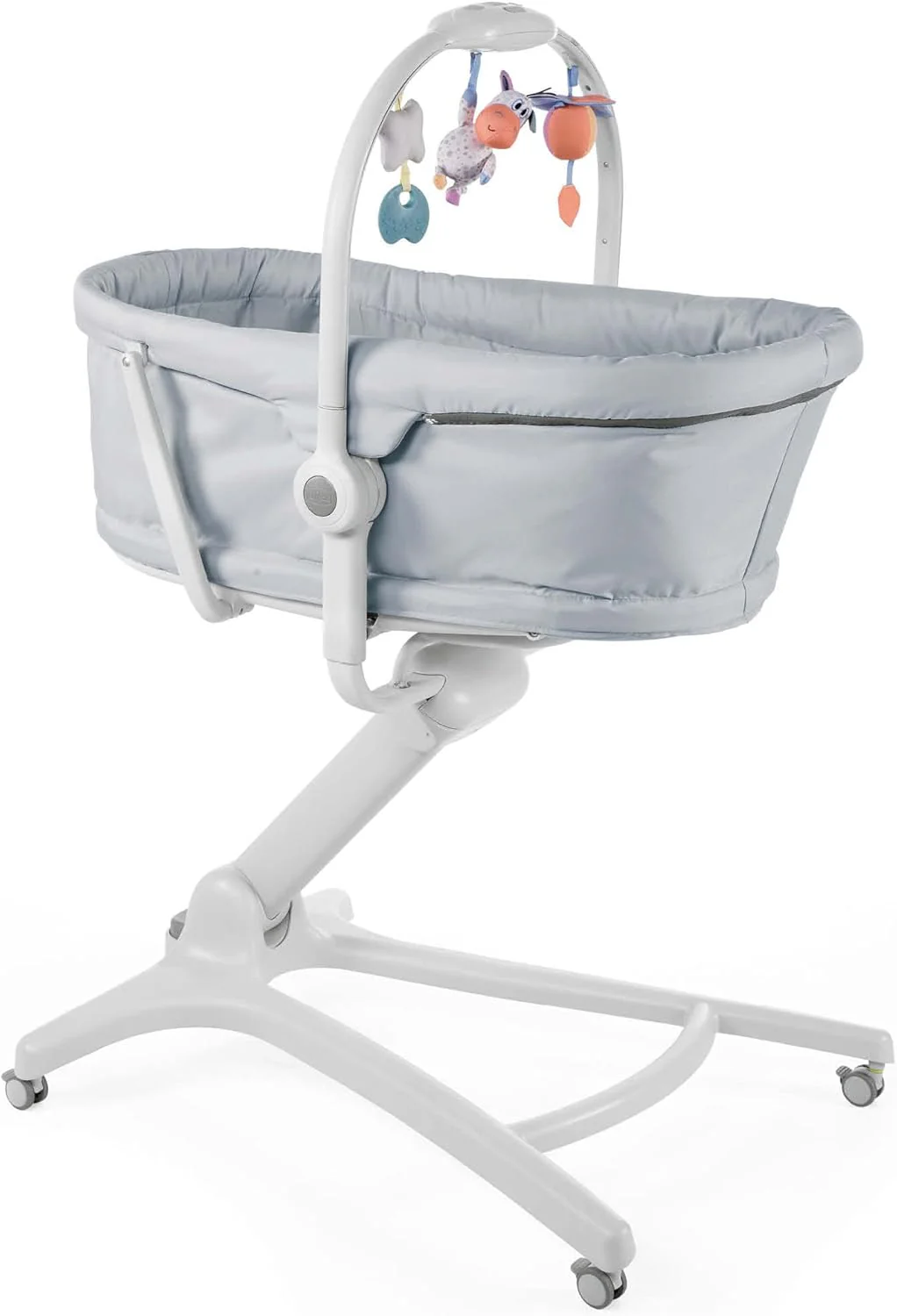Chicco Baby Hug 4-in-1 wieg vanaf 0 maanden, verhoogde babylounger, babybed, kinderstoel met speelboog, tot 15 kg, verstelbare rugleuning, verstelbare hoogte en 4 wielen