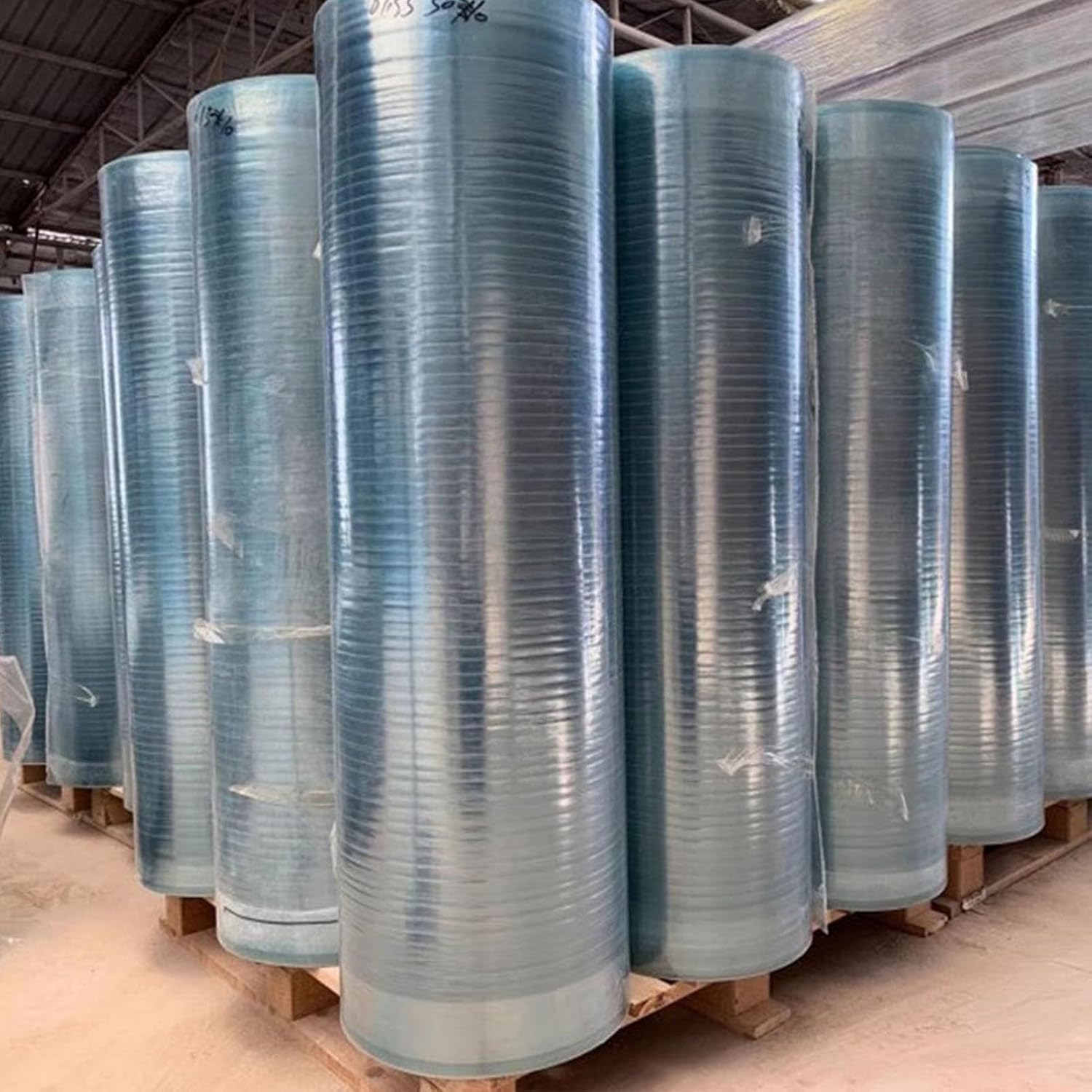 Isolierte Dachplatten Transparente Polycarbonat-Dachbahn, klare Fiberglasplatte für Bürowände, Pooldächer, Dachfenster