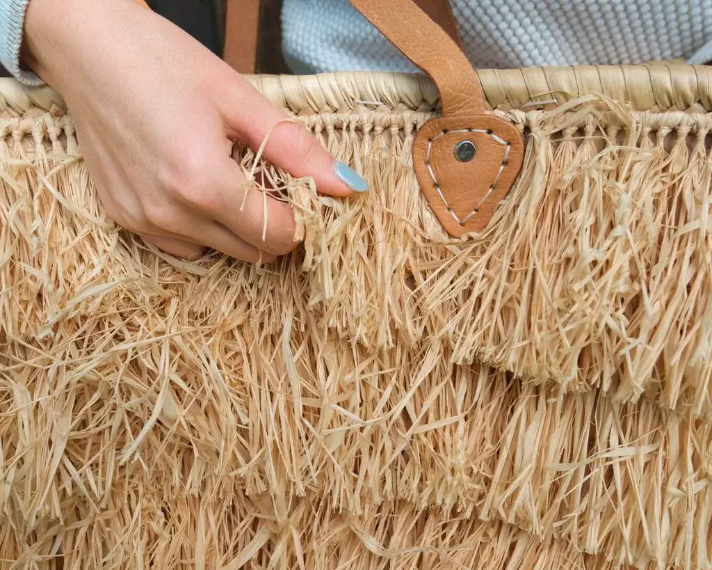 Handmade Moroccan Raffia Fringed Basket �C Large Tote with Leather Handles