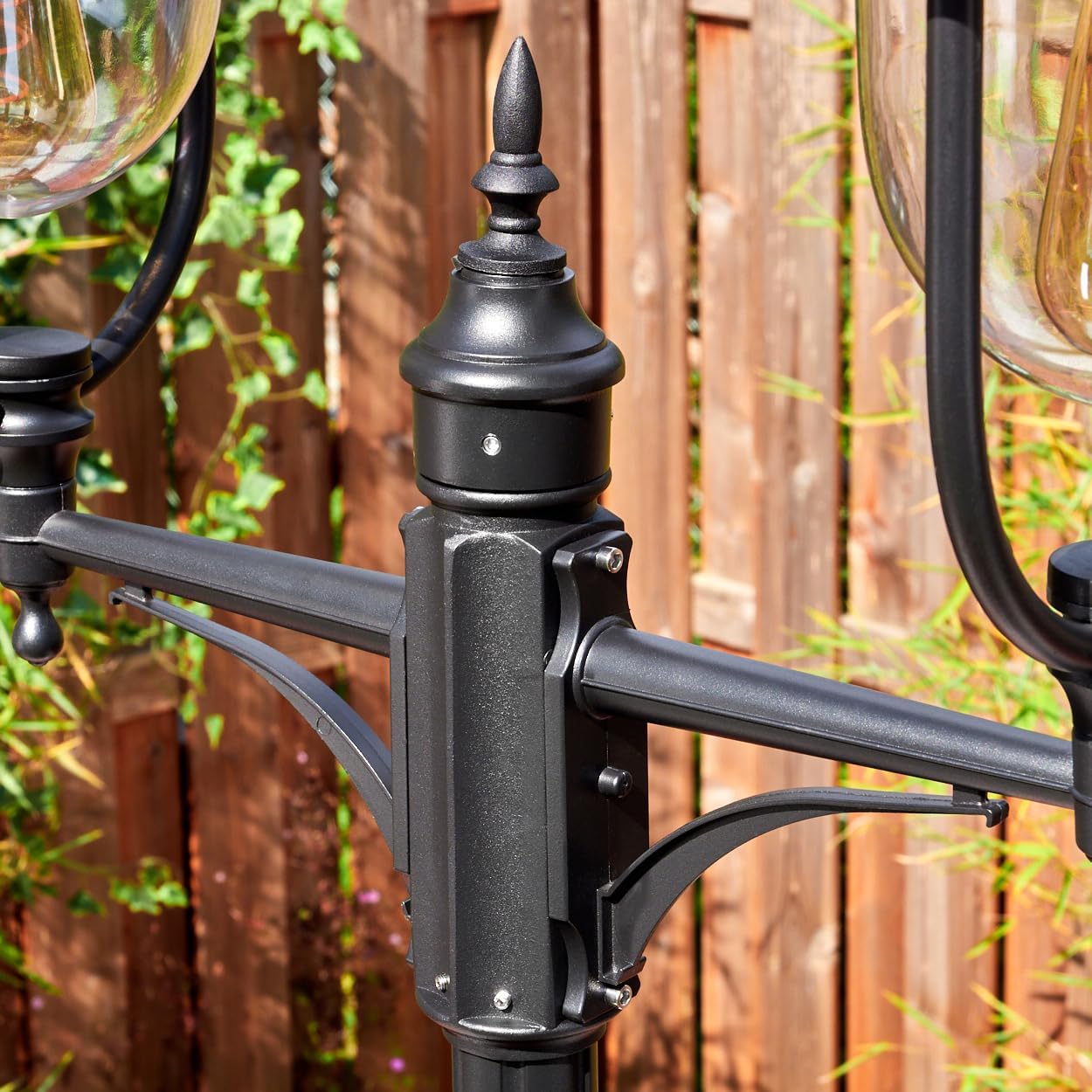 HOFSTEIN Kandelaber Gascon, Außenwegeleuchte aus Metall/Kunststoff in Schwarz/Kupfer/Klar, verstellbare Wegeleuchte im Vintage/Antik/Landhaus-Design für Garten, Außenbereich, Hof, 233cm, 2 x E27, IP44
