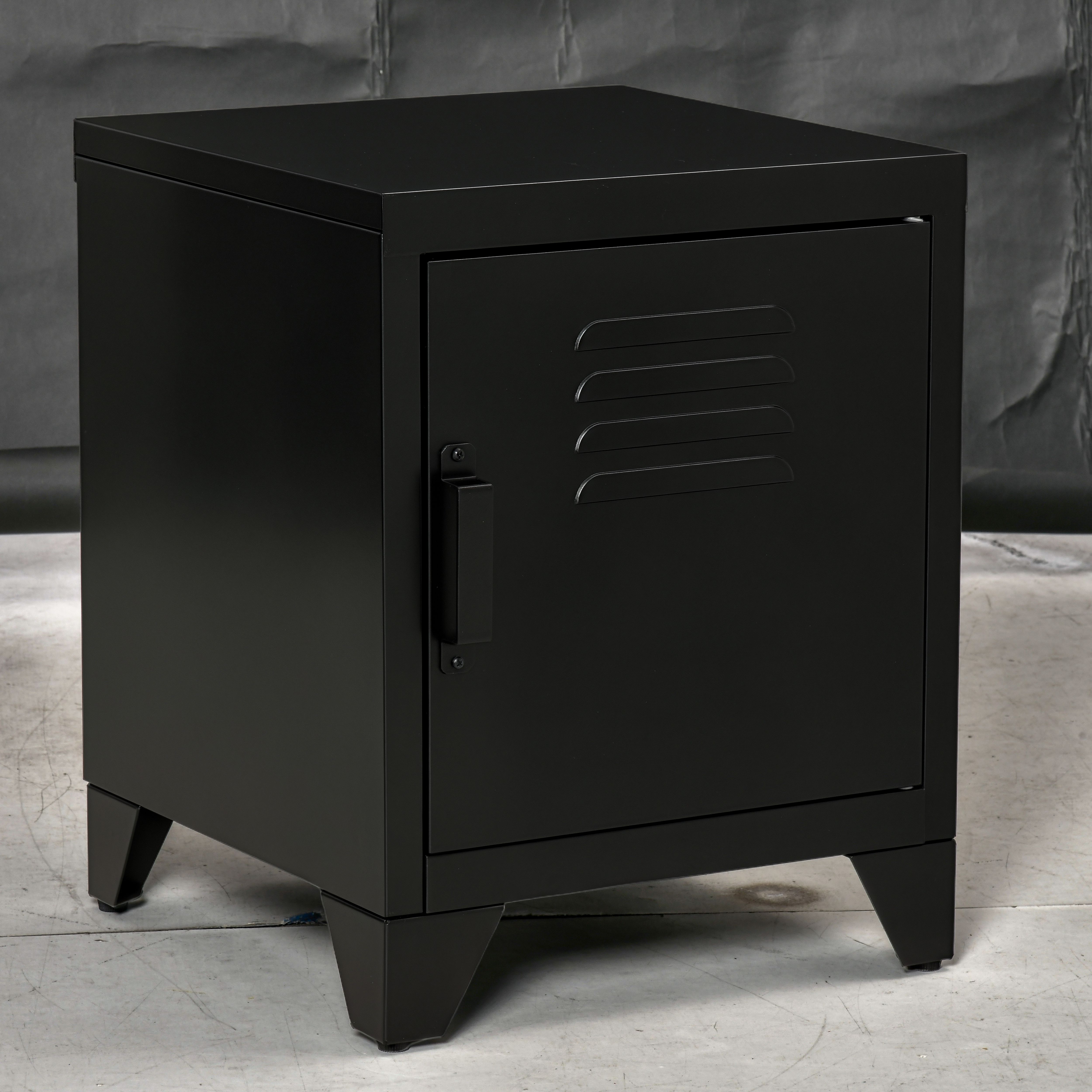 HOMCOM Nachttisch, Beistelltisch mit verstellbarem Regal, Tür, Nachtschrank für Schlafzimmer, Wohnzimmer, Metall, Schwarz, 50 x 40 x 47,5 cm