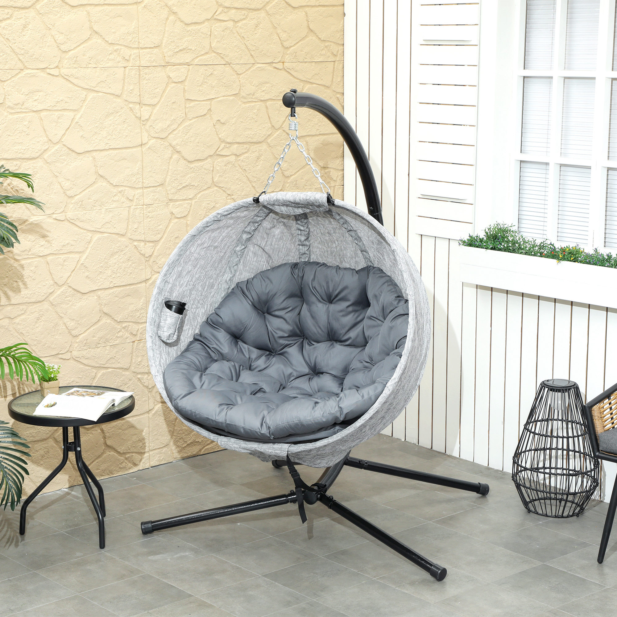 Outsunny Eiförmiger Hängekorb, Hängesessel mit Schaukelfunktion und faltbarem Korb, Gartenstuhl, Becherhalter, Grau
