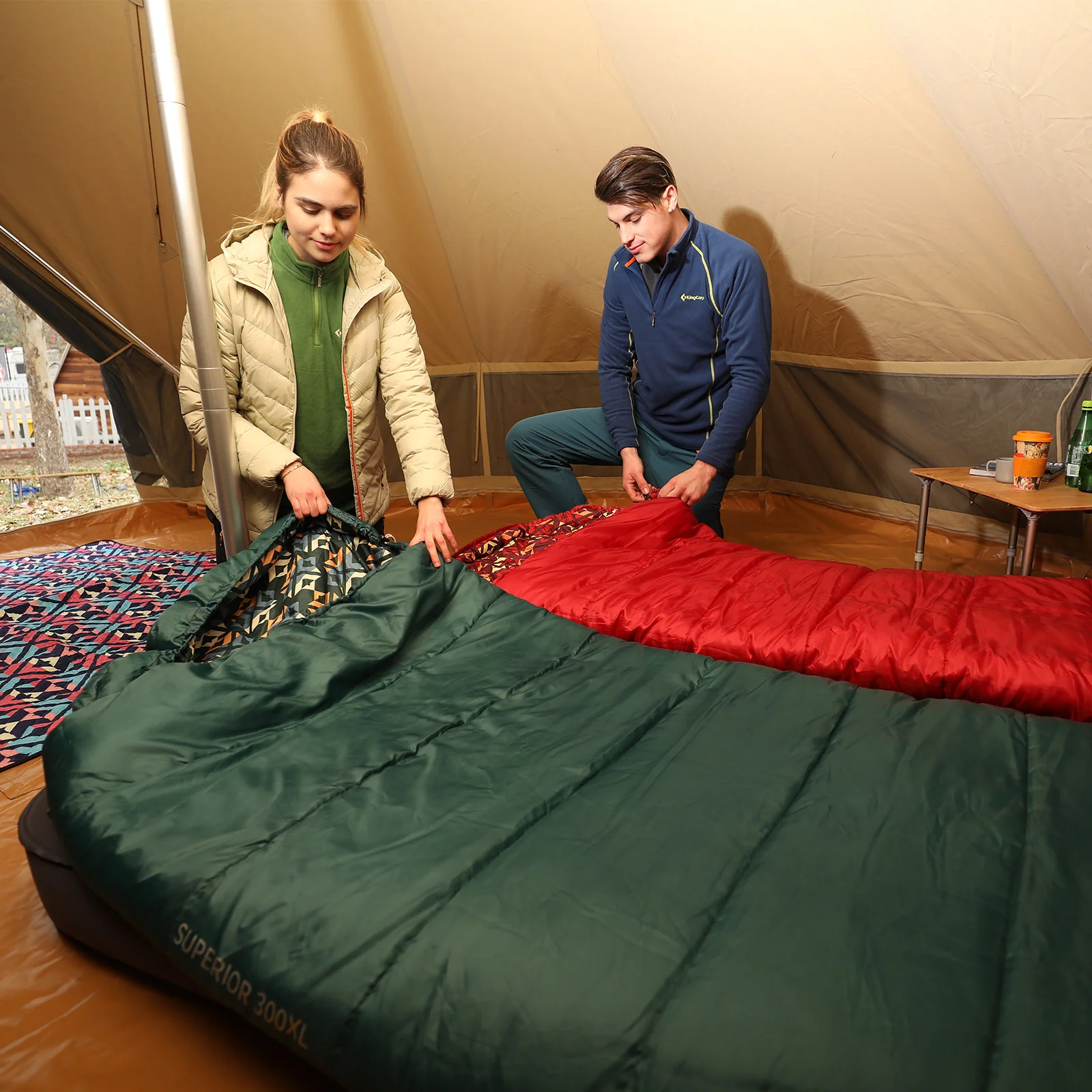 2025 KingCamp Khan 500 – Ampia tenda tipi per 8 persone con tessuto tecnico misto cotone, ventilazione flessibile e montaggio rapido
