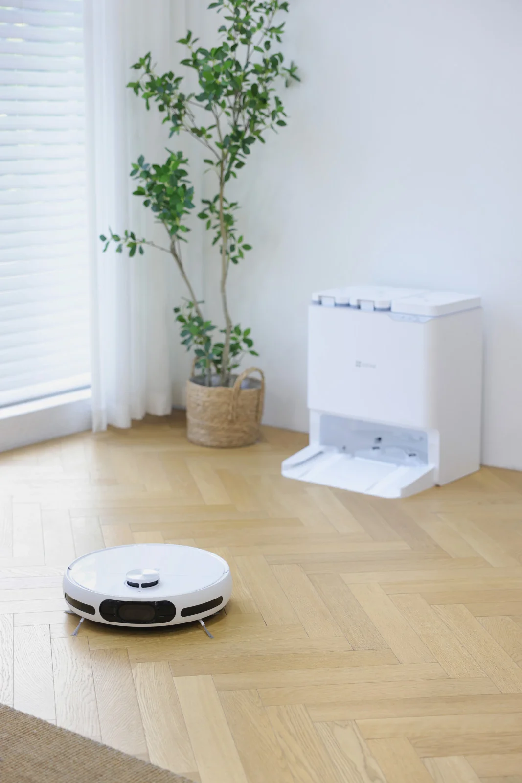 Ezviz RS20 PRO Robot Aspirapolvere Lavapavimenti Wi-Fi 7200Pa Bianco