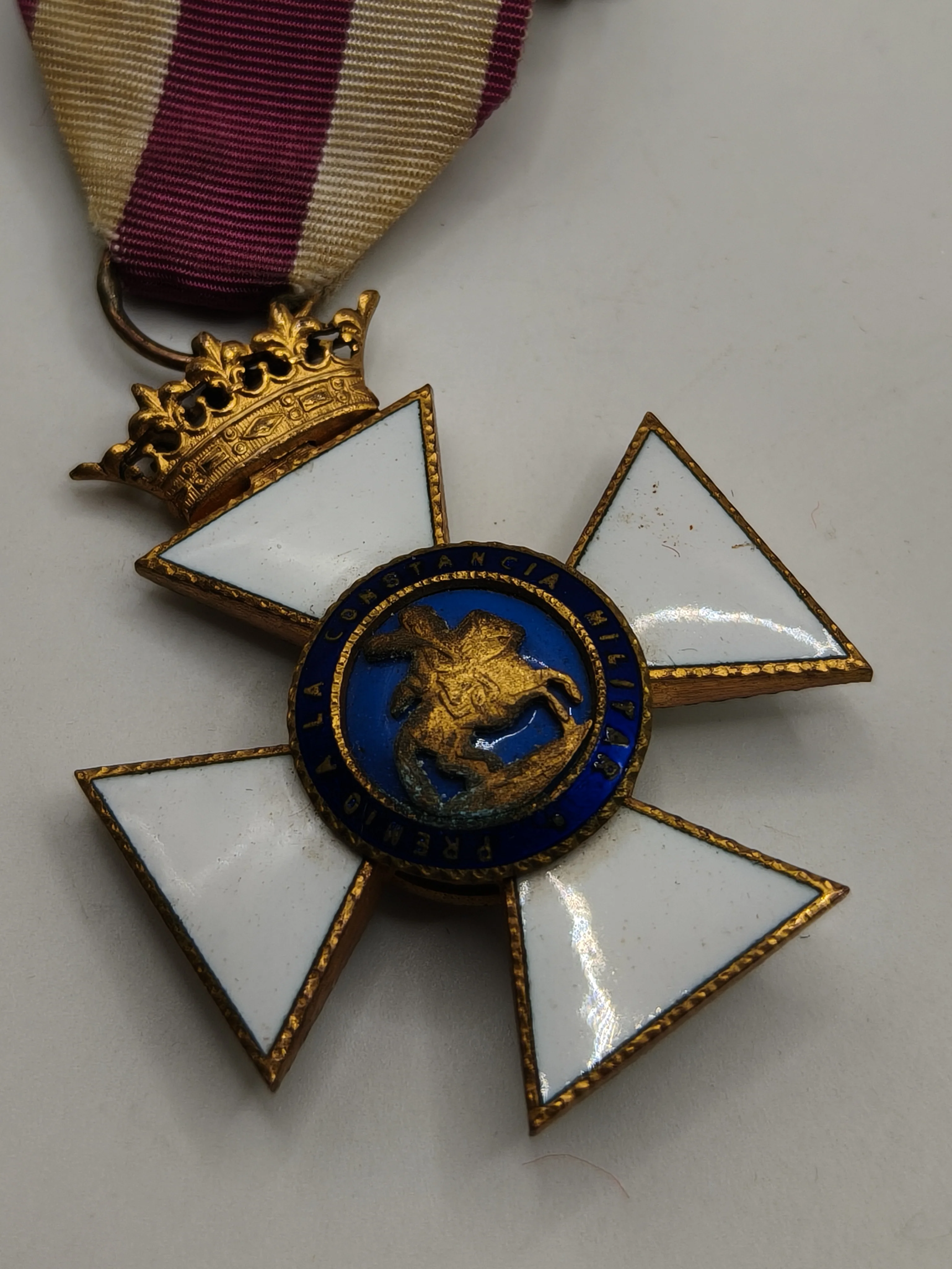Medalla orden de san Hermenegildo. Franco