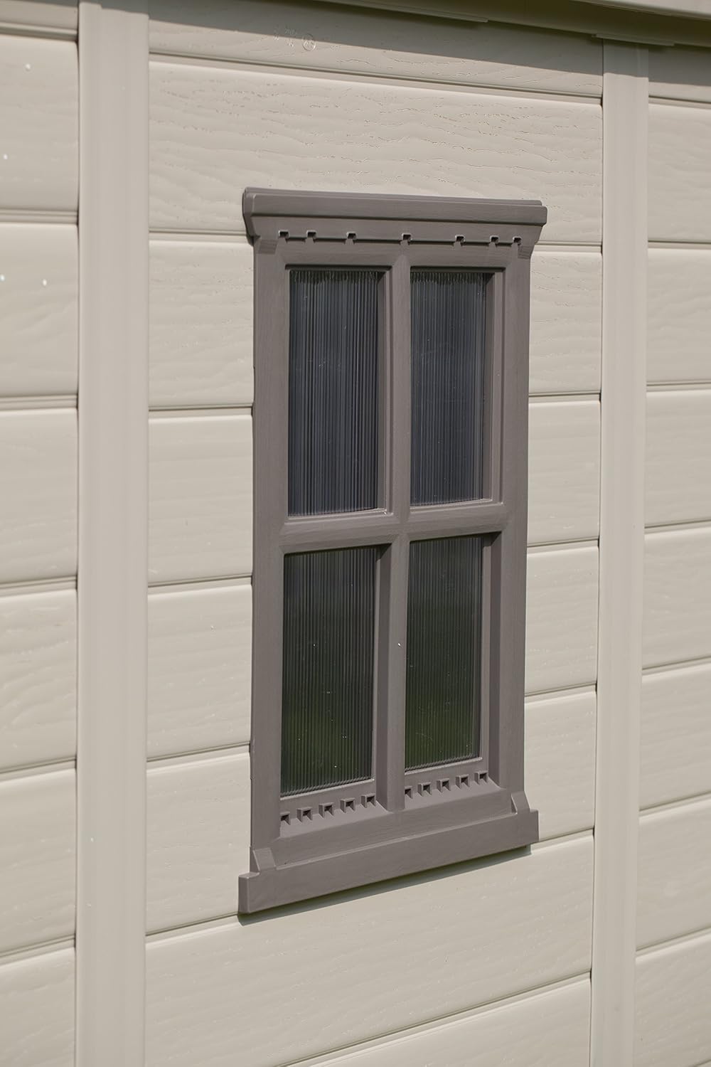 Keter Casetta da Giardino Factor 8x11, Finitura Effetto Legno, Colore Beige, 8 m², 256,4x331,5x243H cm