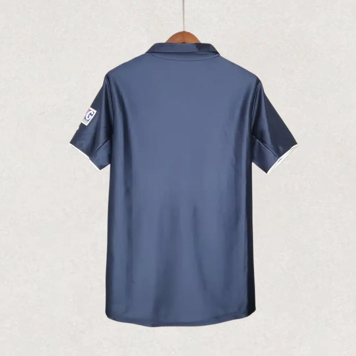 Paris Saint-Germain (PSG) 2001/2002 Home kit