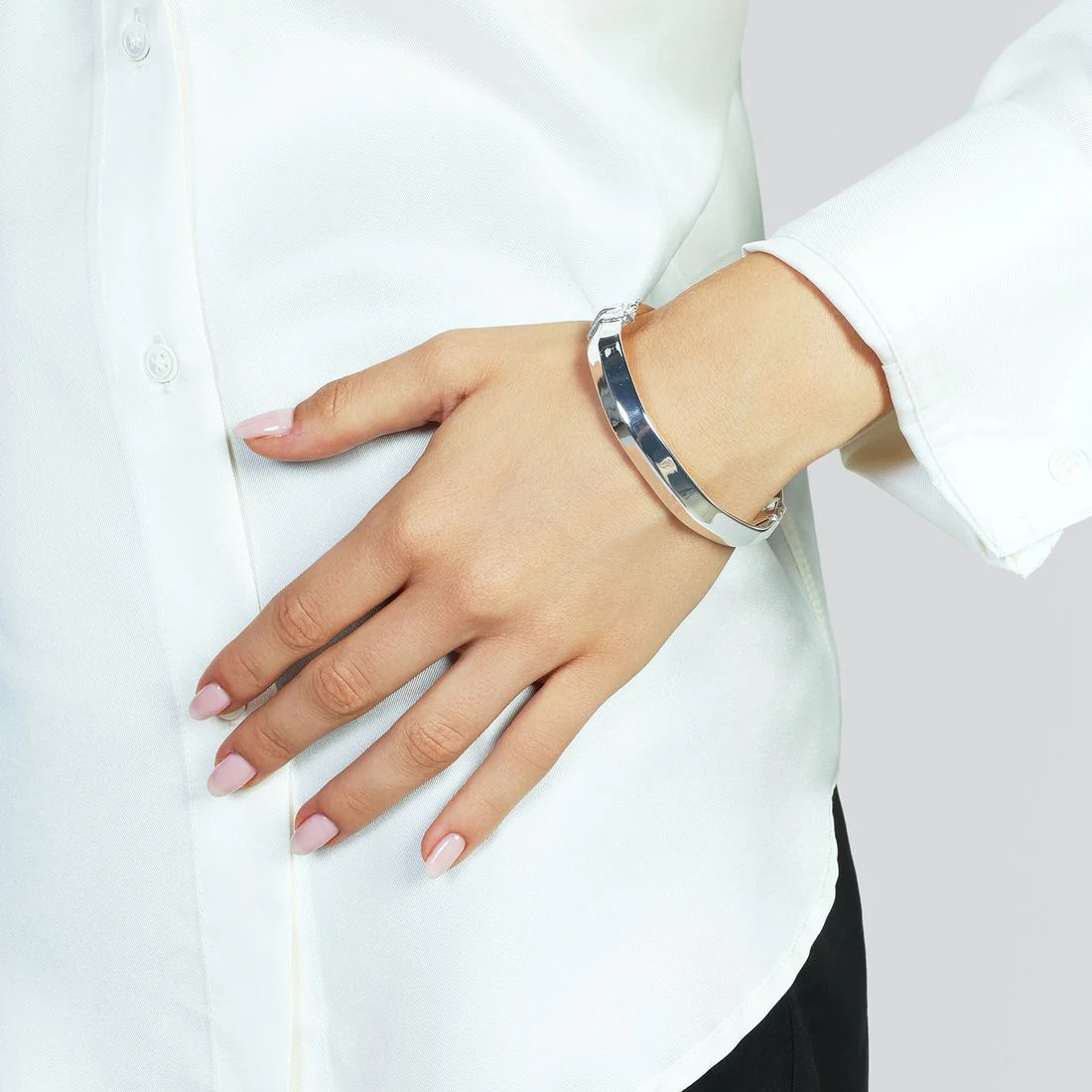 Bracciale Unoaerre rigido argentato 2764