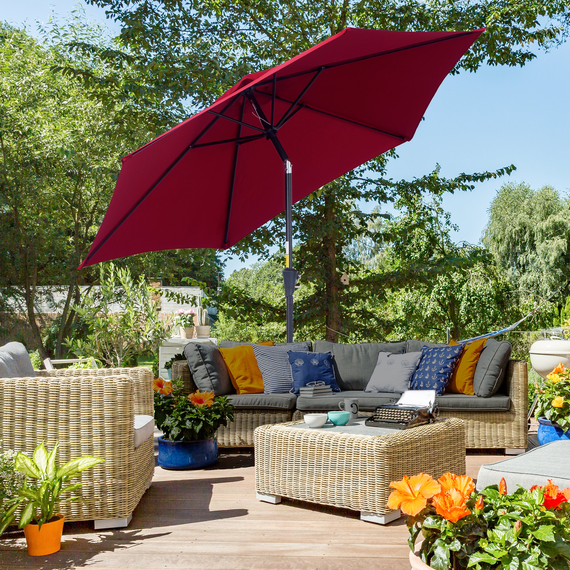 Outsunny Knickschirm Sonnenschirm Gartenschirm Marktschirm mit Handkurbel Alu 180/㎡ Polyester Rot ∅2,6 x 2,35 m
