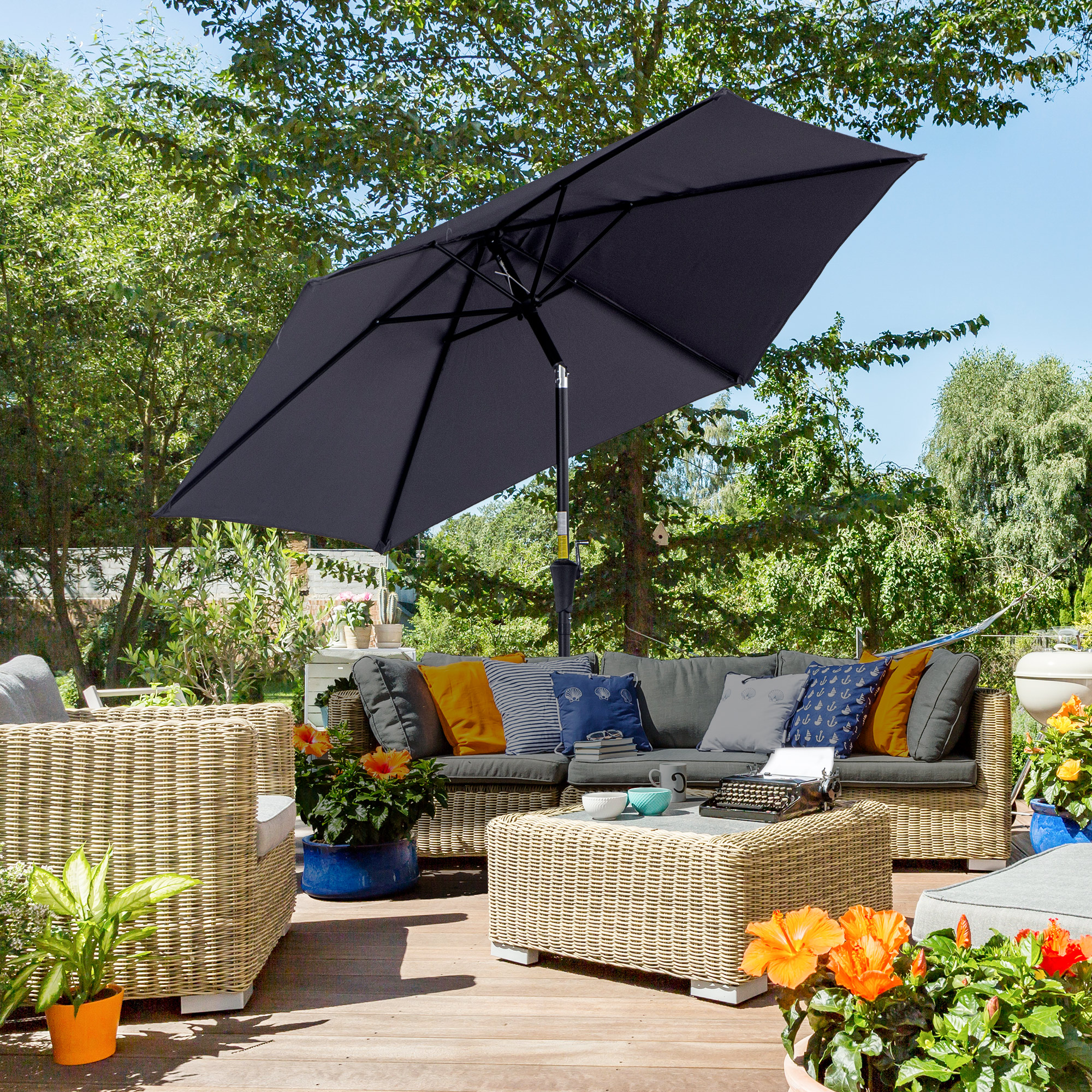 Outsunny Knickschirm Sonnenschirm Gartenschirm Marktschirm mit Handkurbel Alu 180/㎡ Polyester Dunkelgrau ∅2,6 x 2,35 m