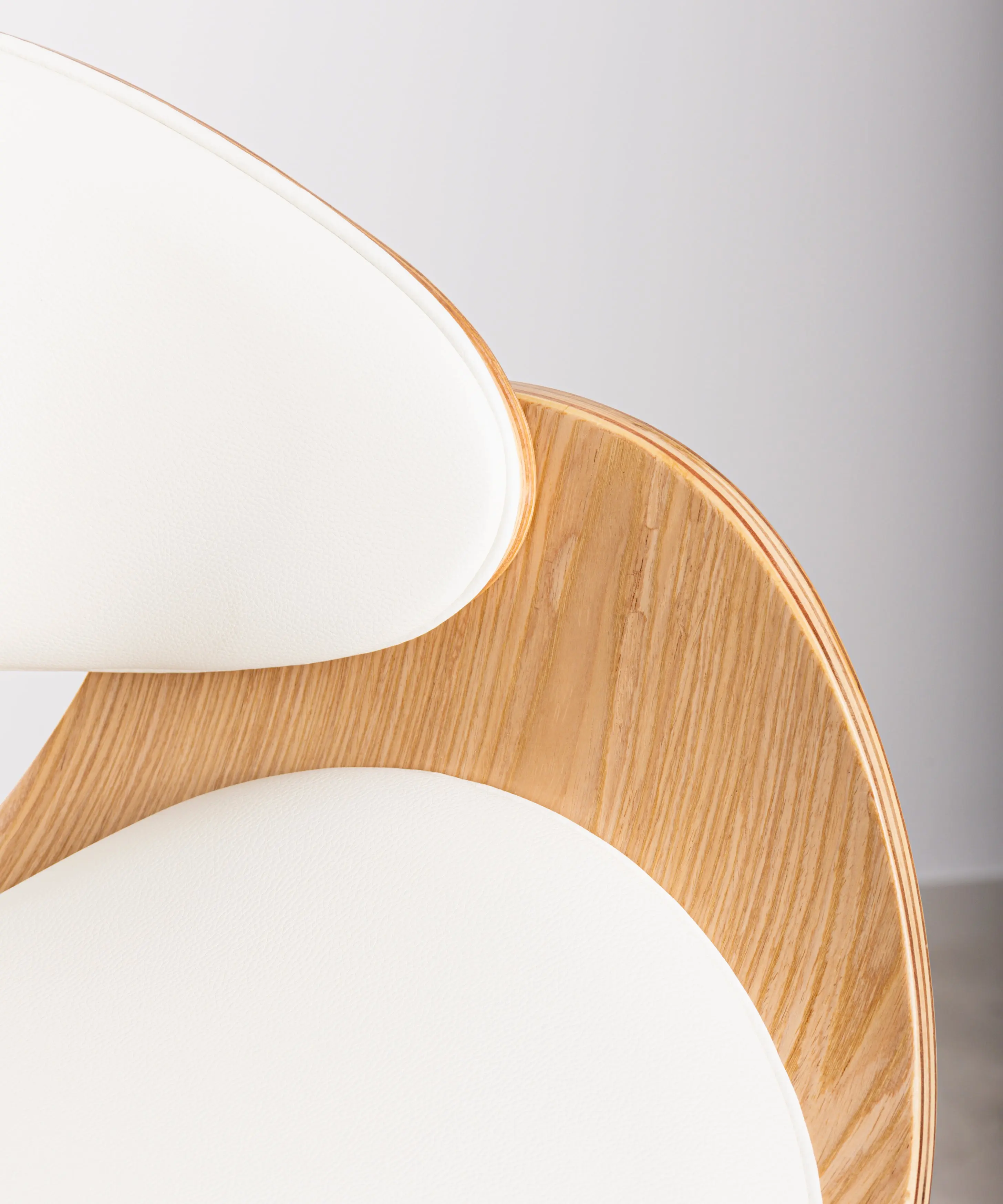 Taburete de Madera y Polipiel Regulable Debbie