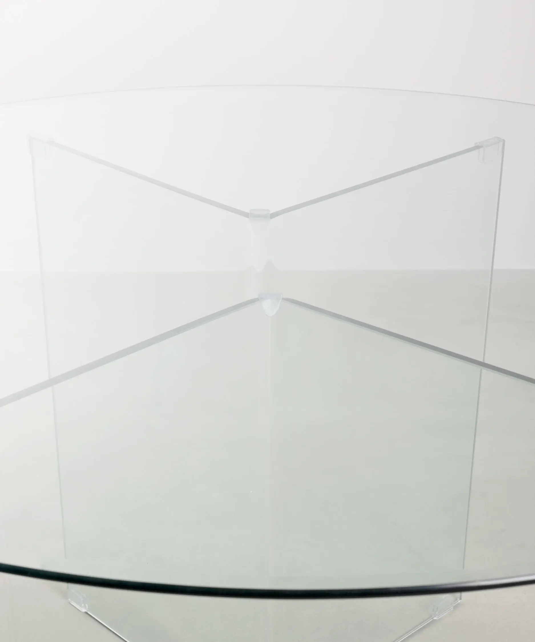 Mesa de Comedor Redonda de Cristal Templado Ona 137 cm