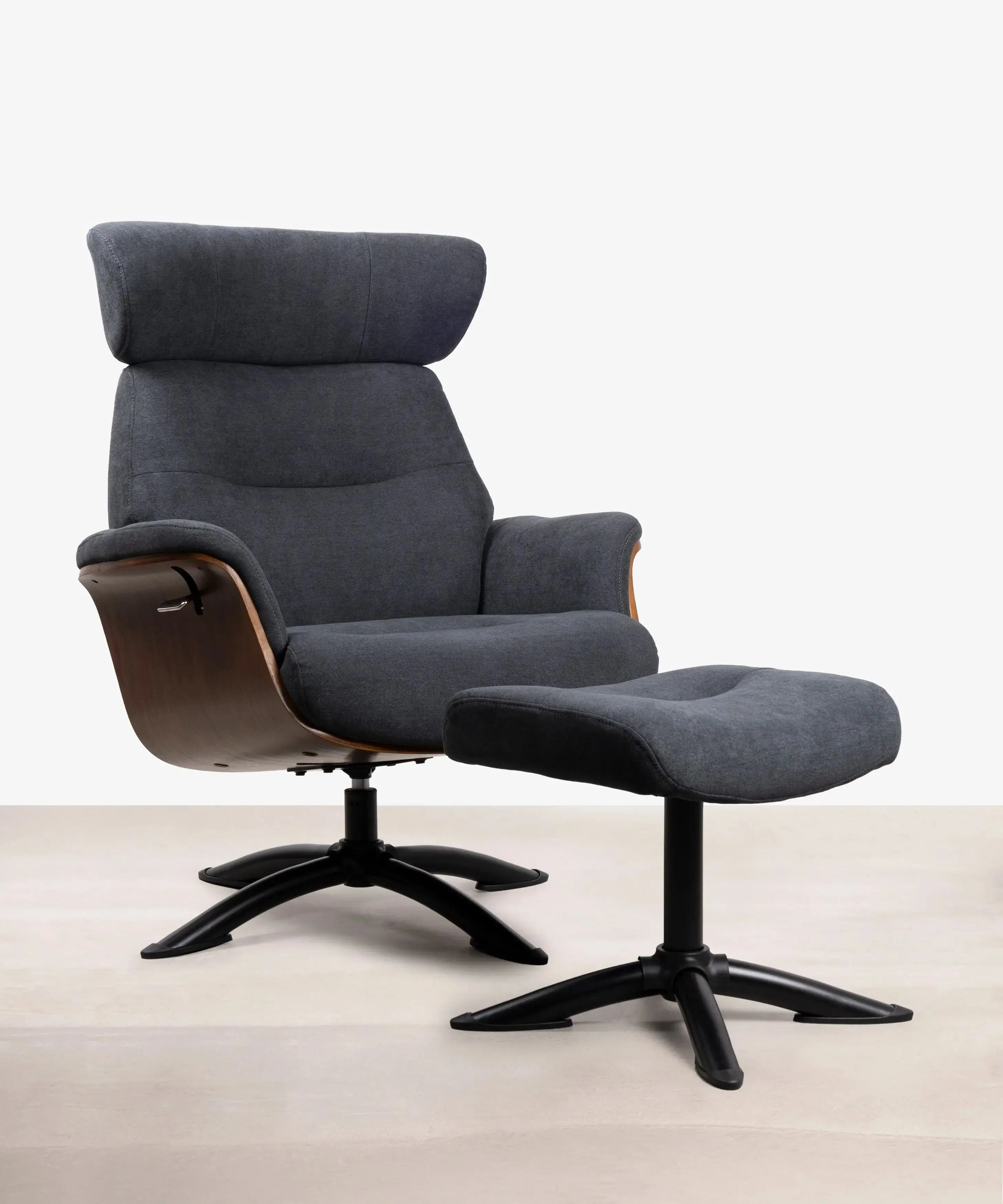 Sillón Reclinable en Madera y Tapizado con Reposapiés Osaka