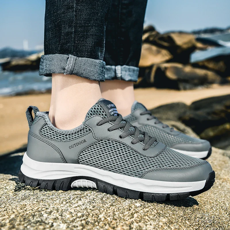 Wsuwane buty m?skie z lekk? podeszw? i wk?adk? z mi?kkiego tworzywa