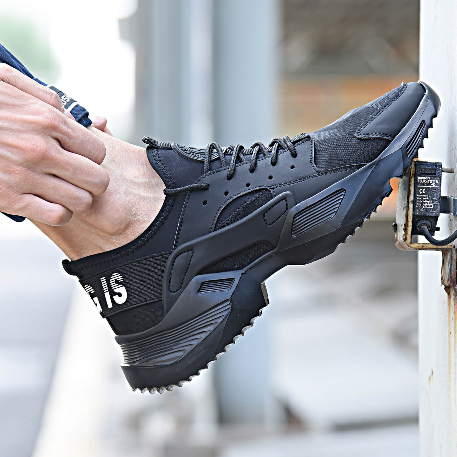 Lekkie Tenis��wki Robocze S3 �C Ze Stalowym Czubkiem