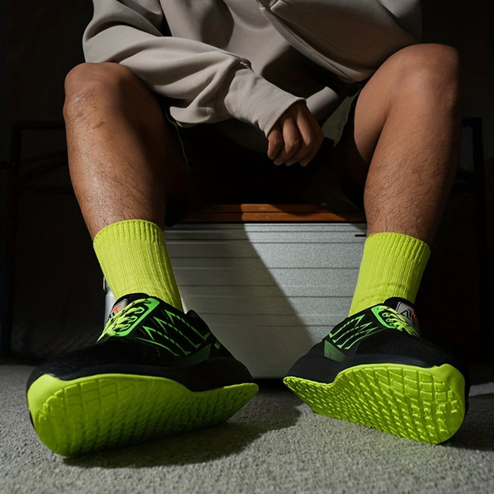 Buty robocze m?skie z noskiem stalowym - lekkie, sportowe i antypo?lizgowe