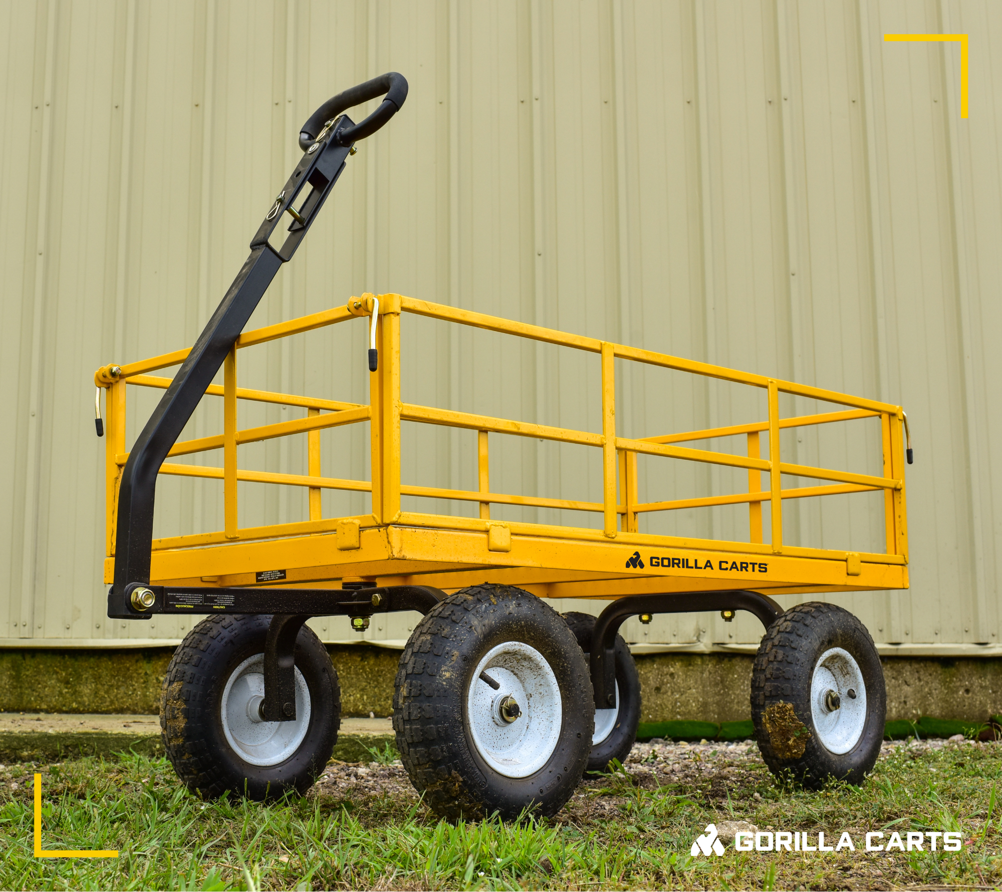 Carretilla utilitaria de acero Gorilla Carts con capacidad de 1200 libras y paneles laterales desmontables