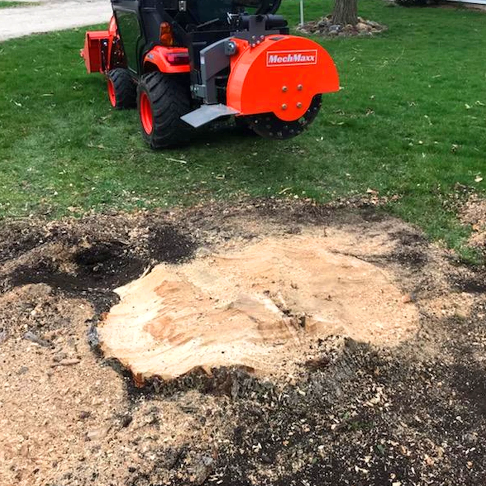 2025 Trituradora de Tocones MechMaxx SG24 – Enganche de 3 Puntos PTO con 34 Dientes de Carburo + Eje PTO Incluido