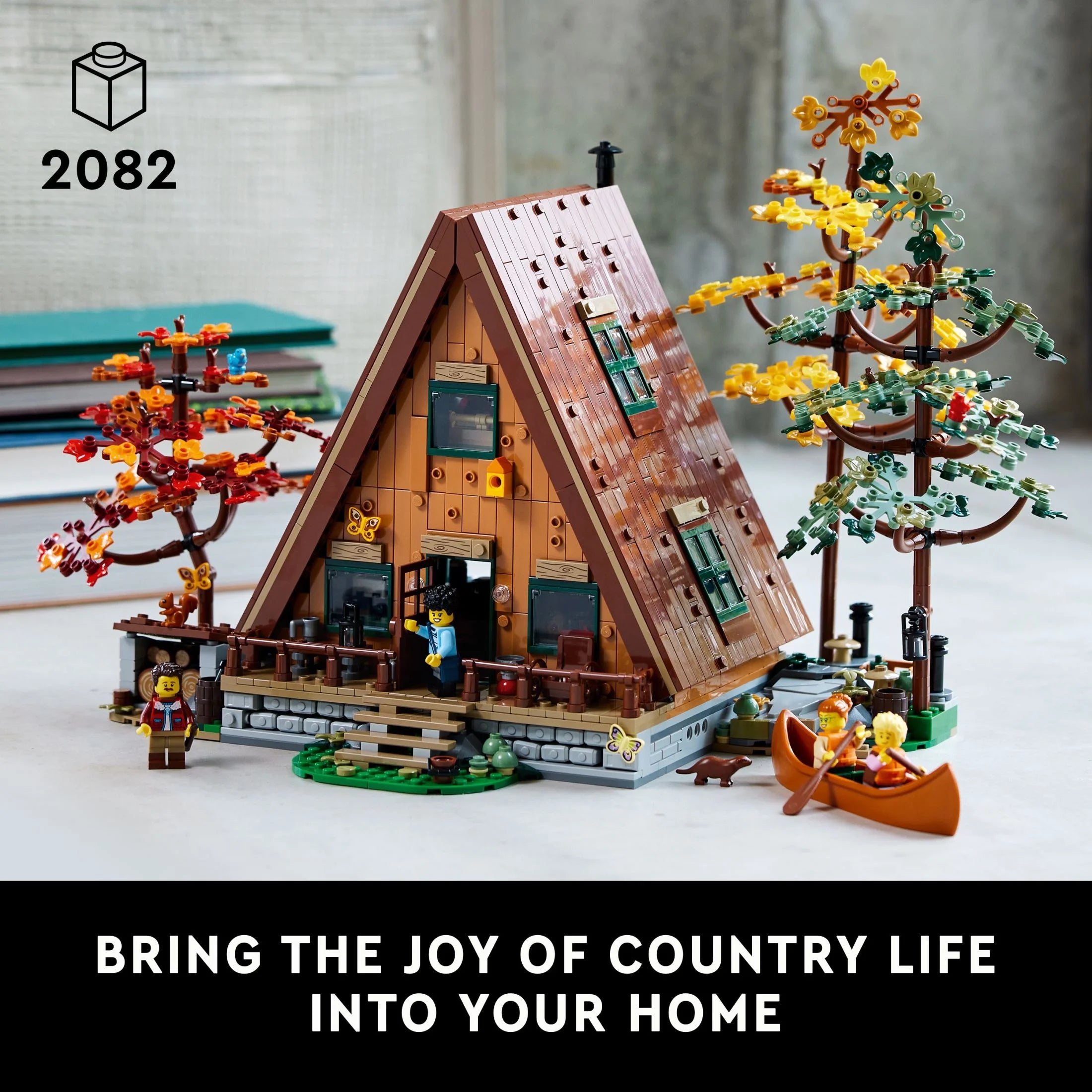LEGO Ideas Cabaña A-Frame 21338 – Set Coleccionable para Exhibición, Kit de Modelo Construible para Adultos, Regalo para Amantes de la Naturaleza y la Arquitectura, Incluye 4 Minifiguras Personalizables y 11 Figuras de Animales