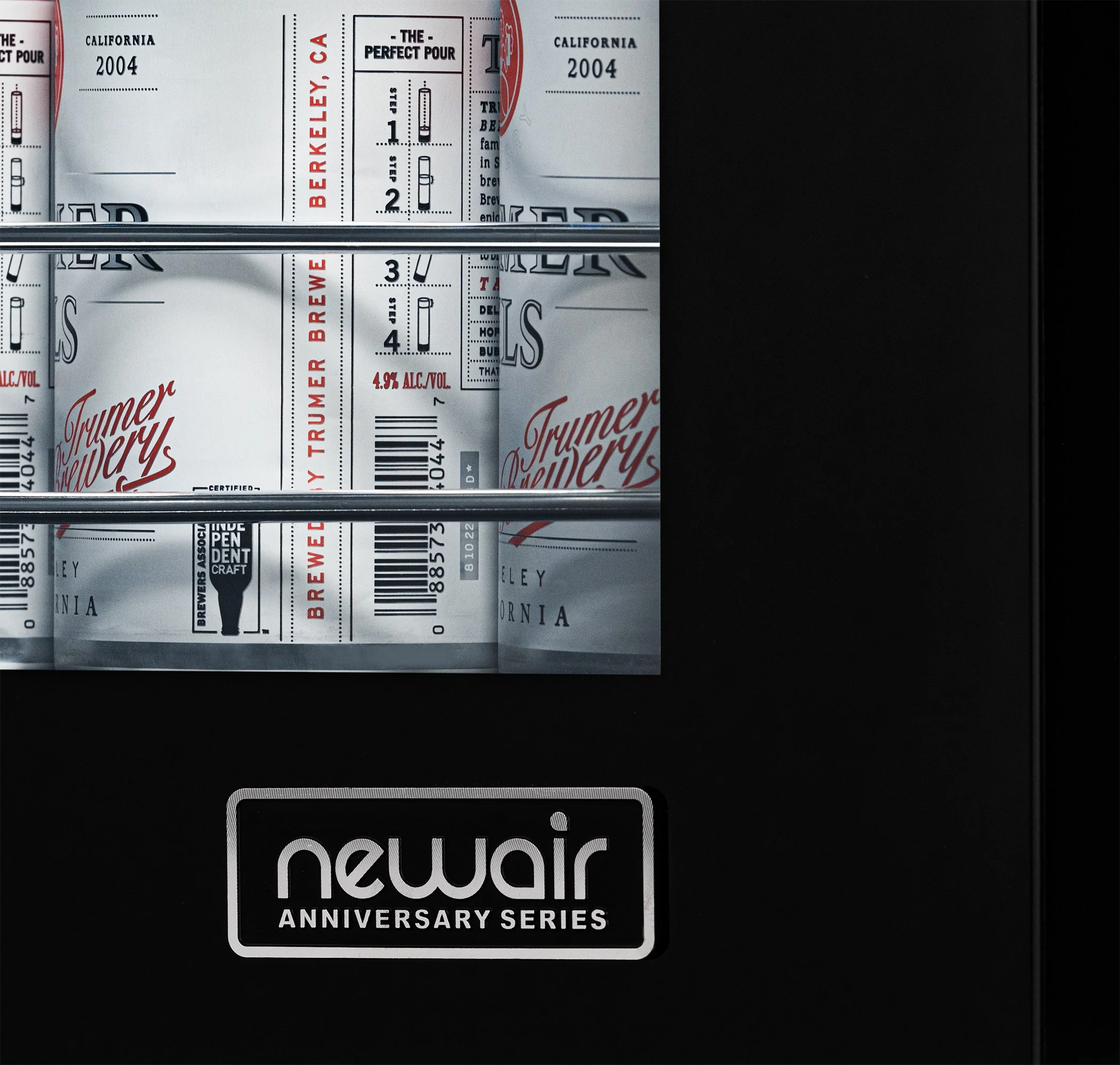 2025 Newair® Edición Limitada Refrigerador de Bebidas Aniversario – 100 Latas – 16,93