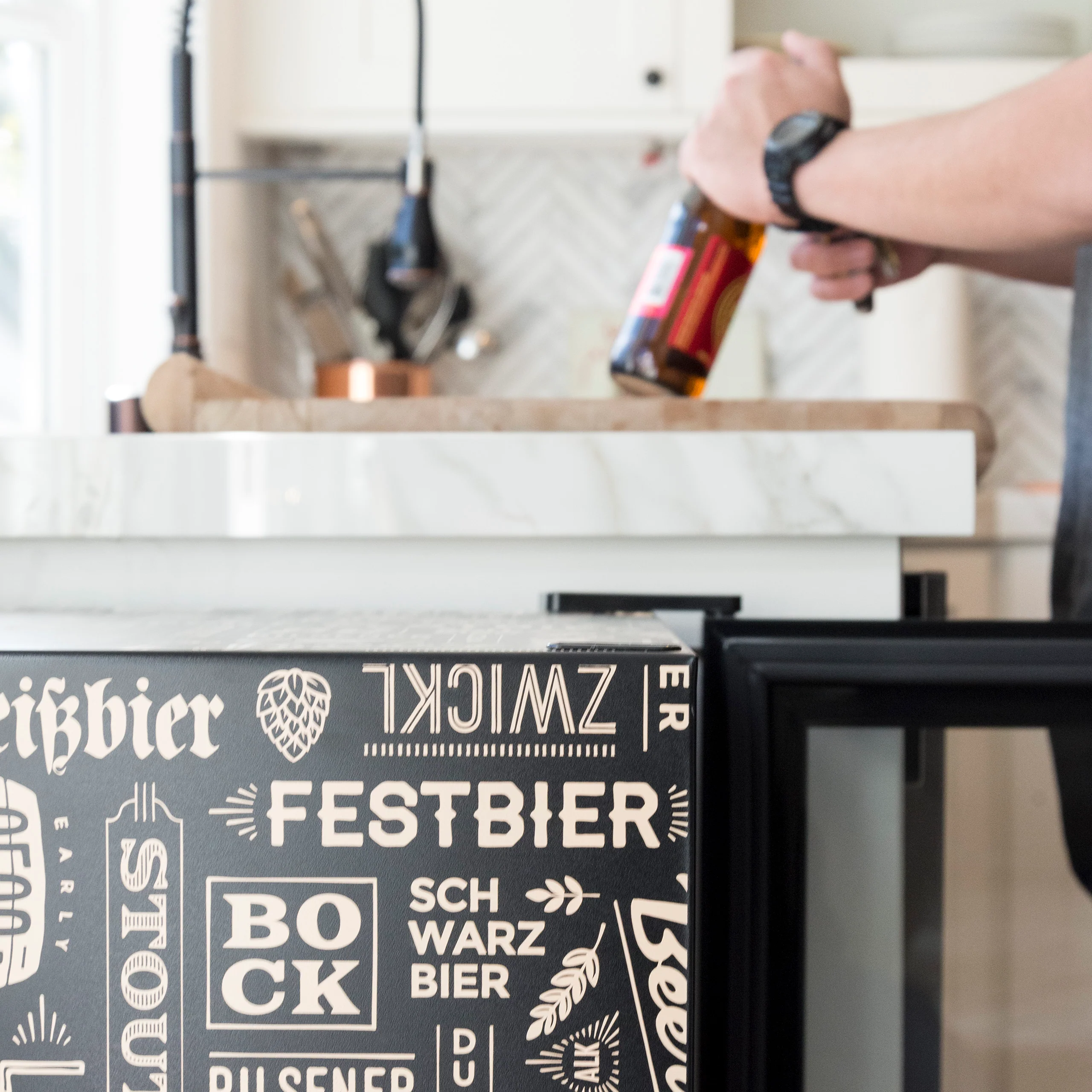 2025 Newair® Refrigerador de Bebidas Independiente