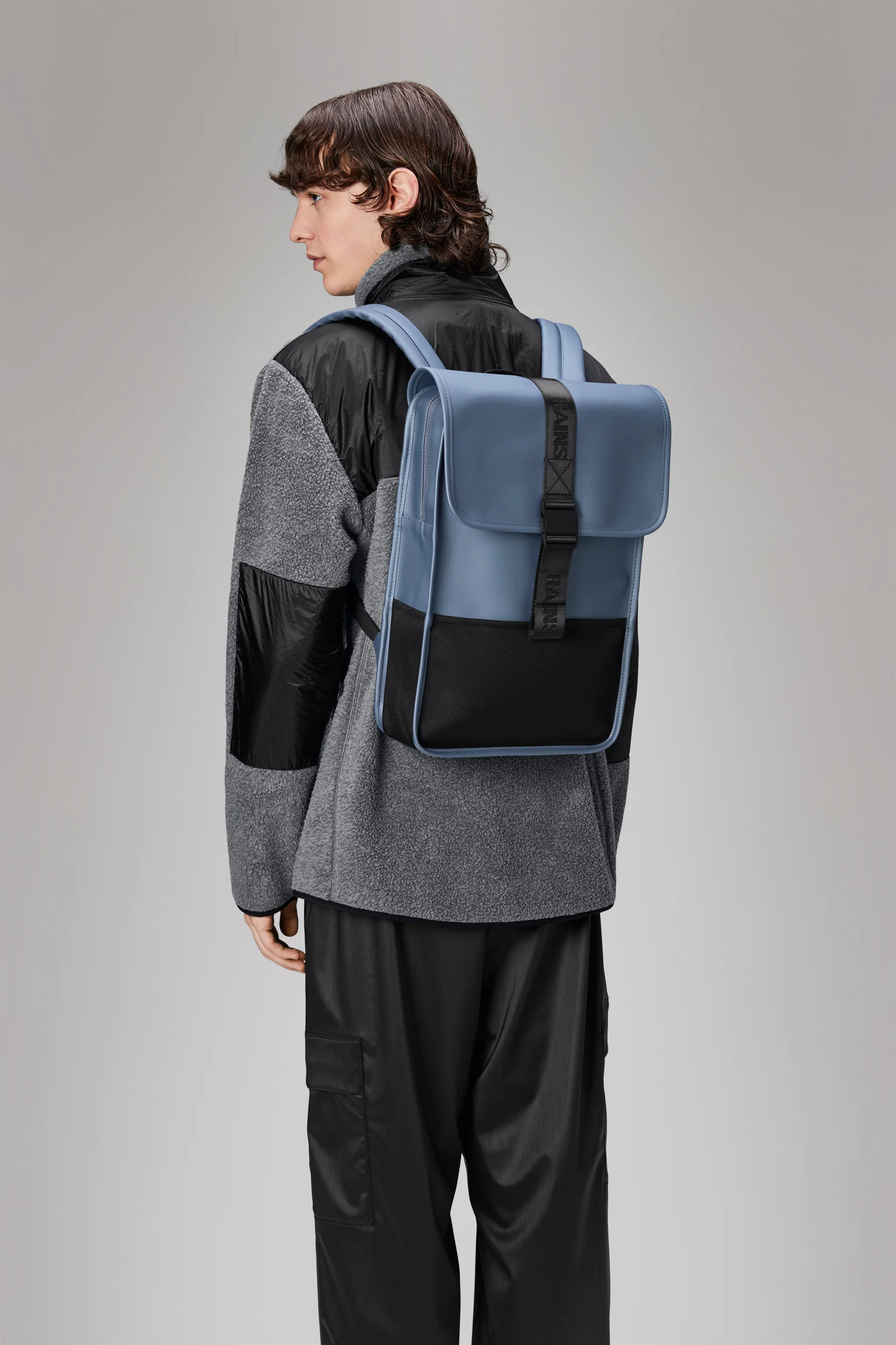 2025 Trail Backpack Mini – Mochila de Día Repelente al Agua (15