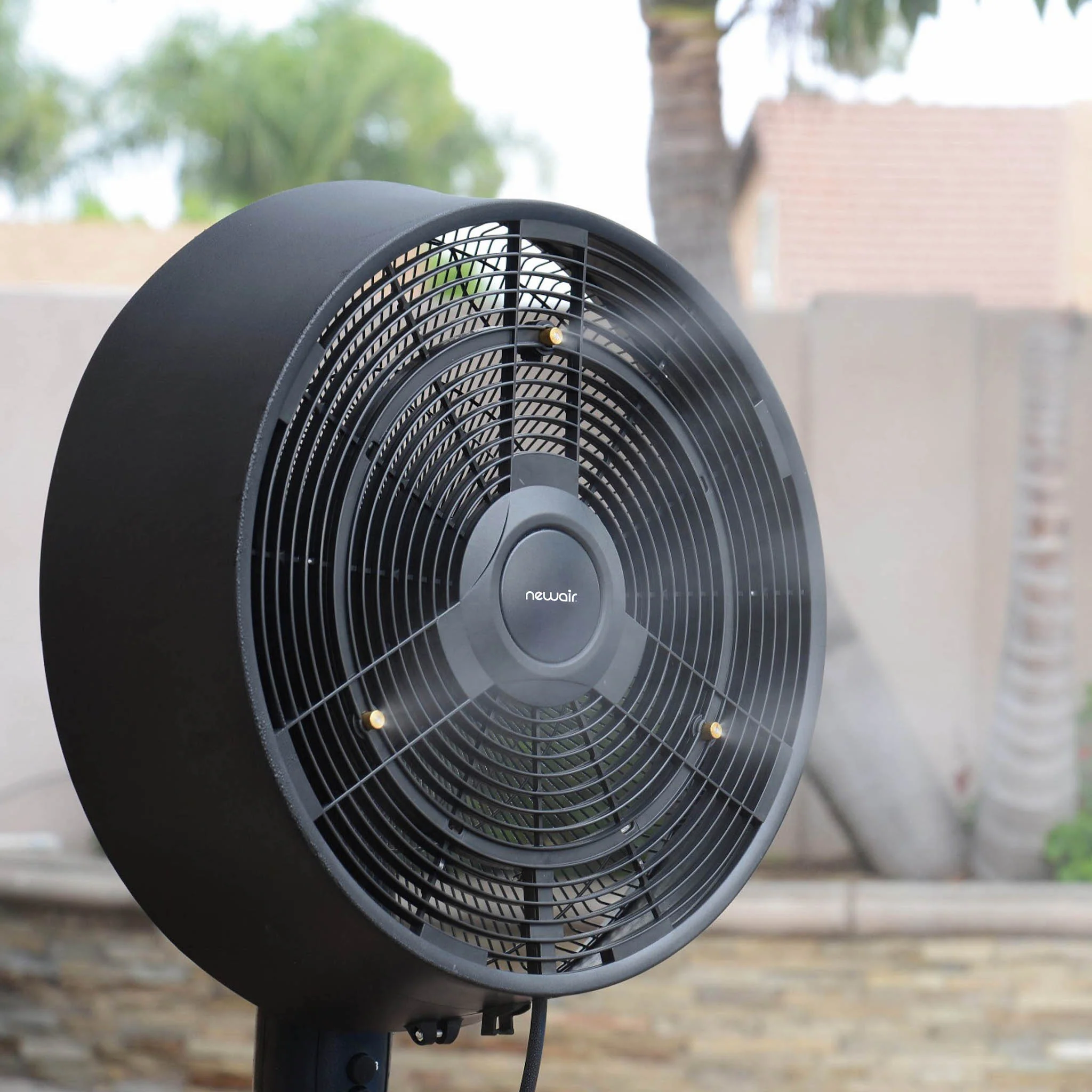 2025 Ventilador Nebulizador para Exteriores Newair – 1,600 CFM