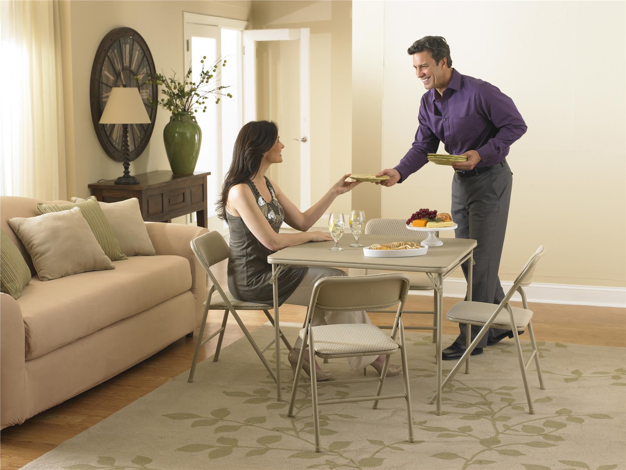 2025 Juego de comedor plegable de 5 piezas COSCO con mesa de cartas y 4 sillas acolchadas de tela, color beige