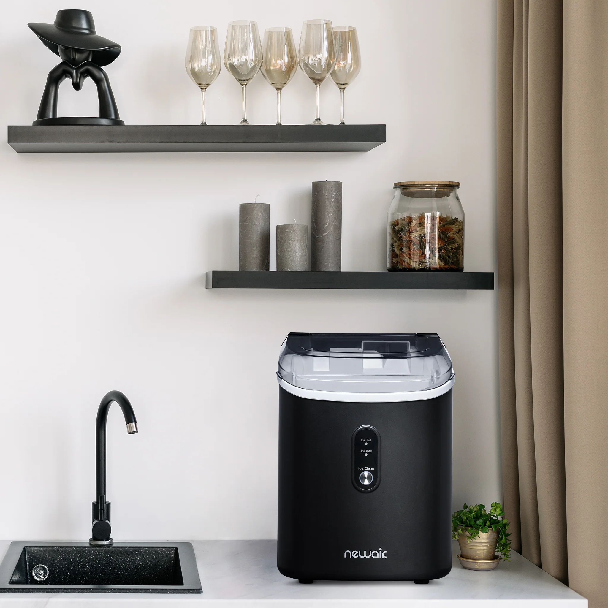 2025 Máquina de Hielo en Trozos de Mostrador Newair® – 33 lb/día