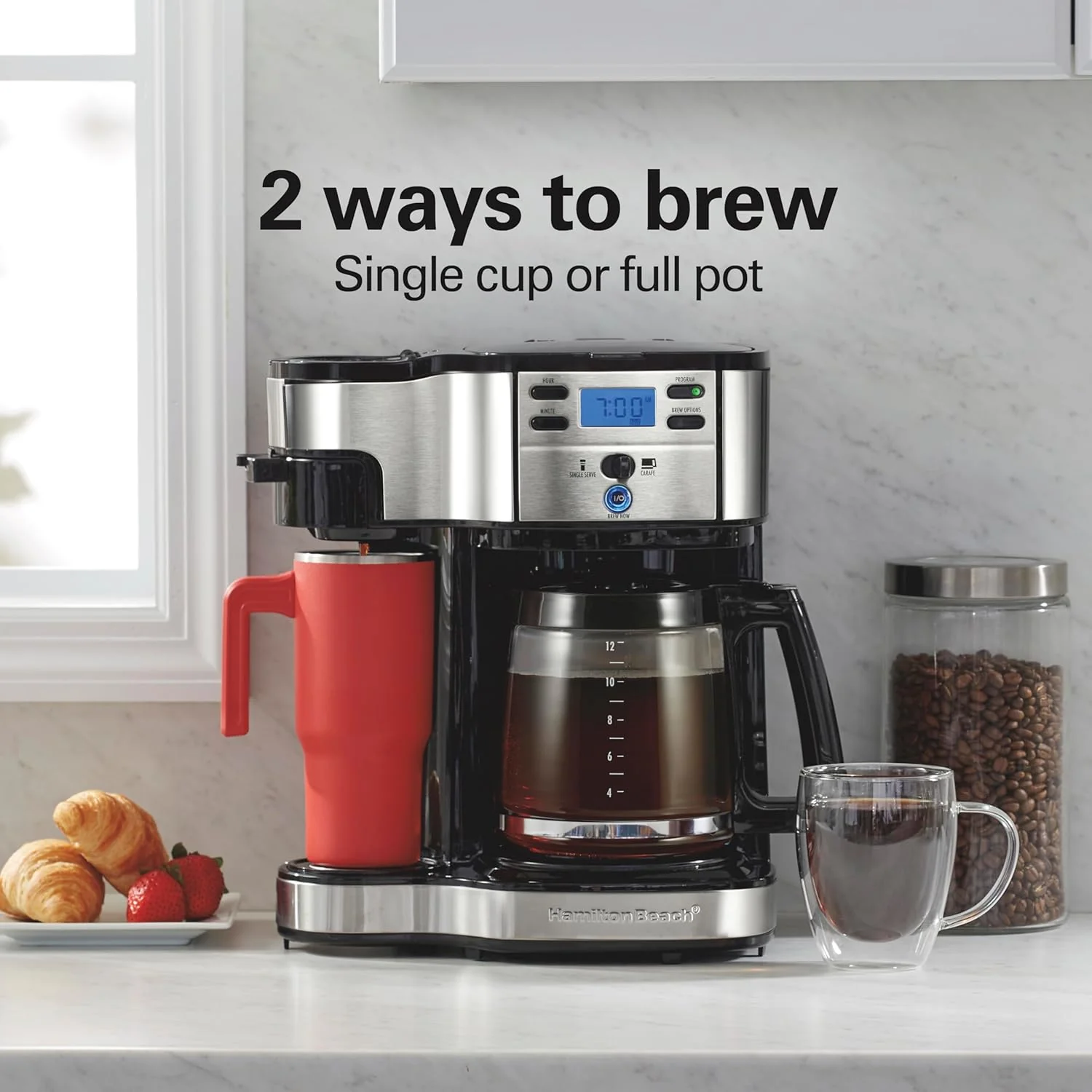 2025 Cafetera de goteo programable 2 en 1 Hamilton Beach, 12 tazas, jarra de vidrio, función pausa y sirve automática, color negro (49980R)