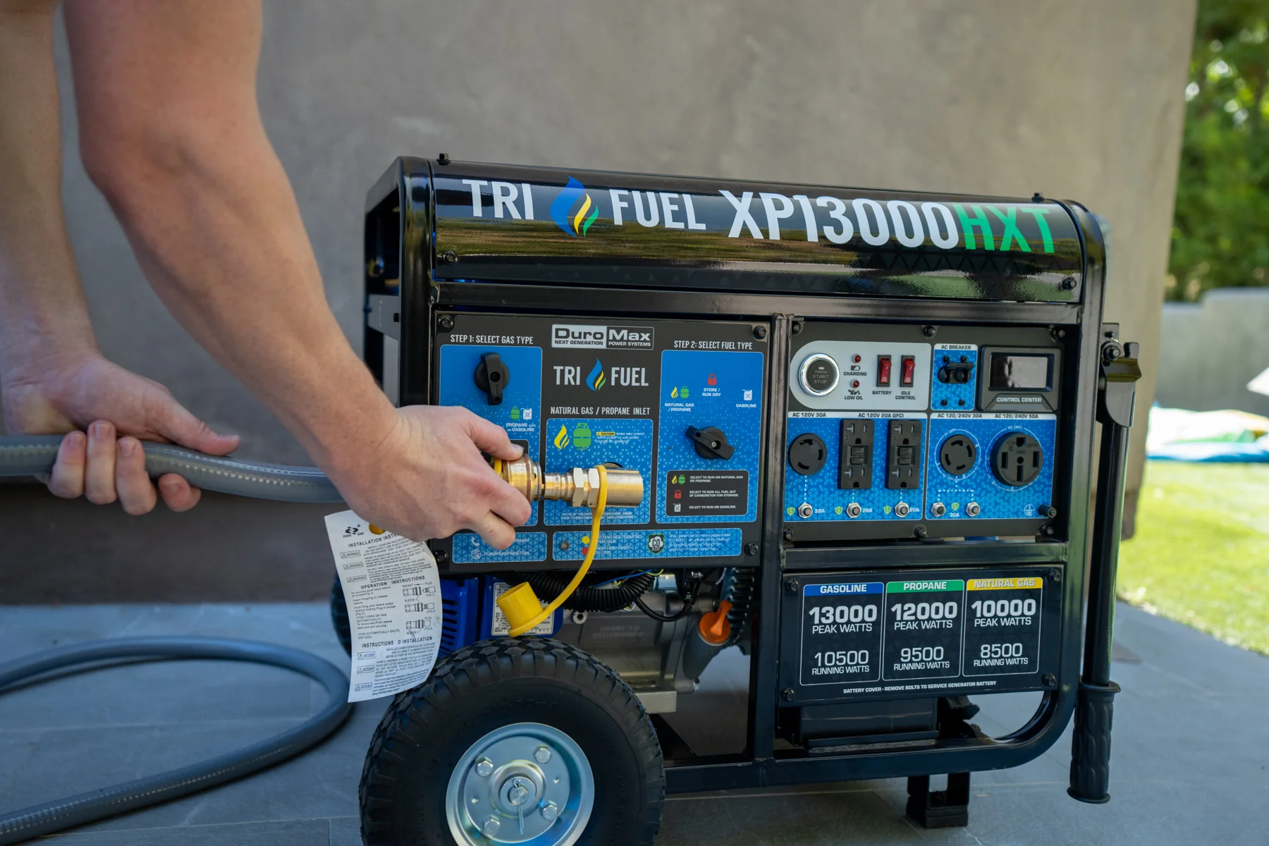 2025 Generador Portátil Trifuel 13 000 W HXT con Alerta de Monóxido de Carbono (CO)