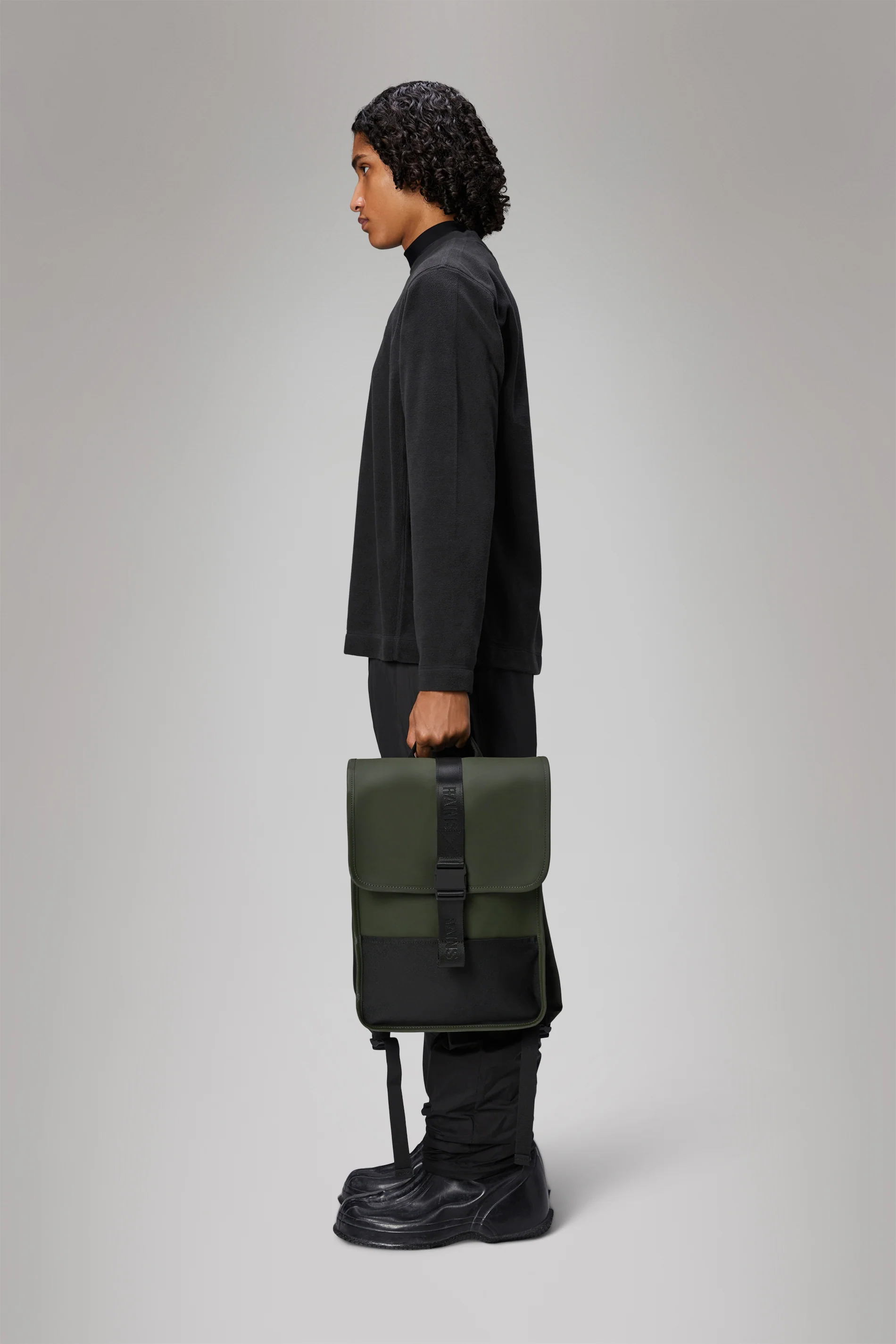 2025 Trail Backpack Mini – Mochila de Día Repelente al Agua (15