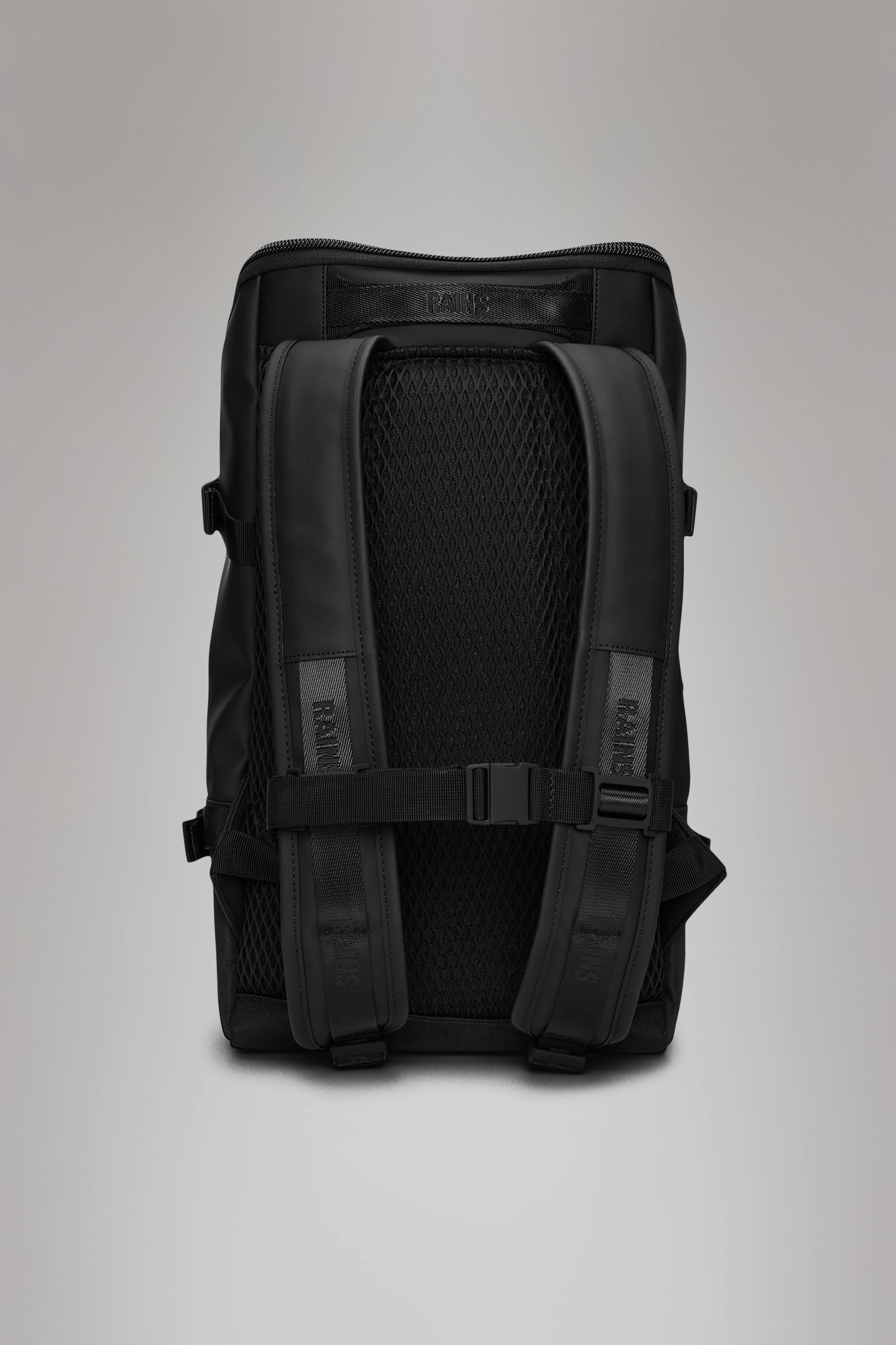 2025 Mochila Trail Cargo – Mochila Versátil y Resistente con Compartimento para Portátil de 13