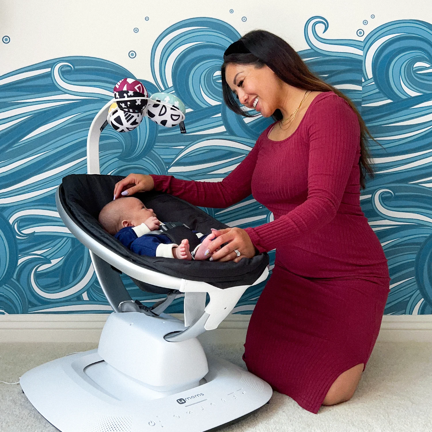 2025 mamaRoo® Multi-Motion Baby Swing®