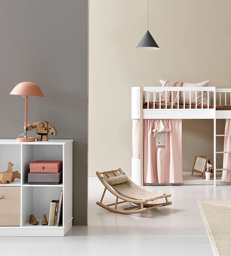 2025 Hamaca para niño pequeño 'Wood' roble / rosa