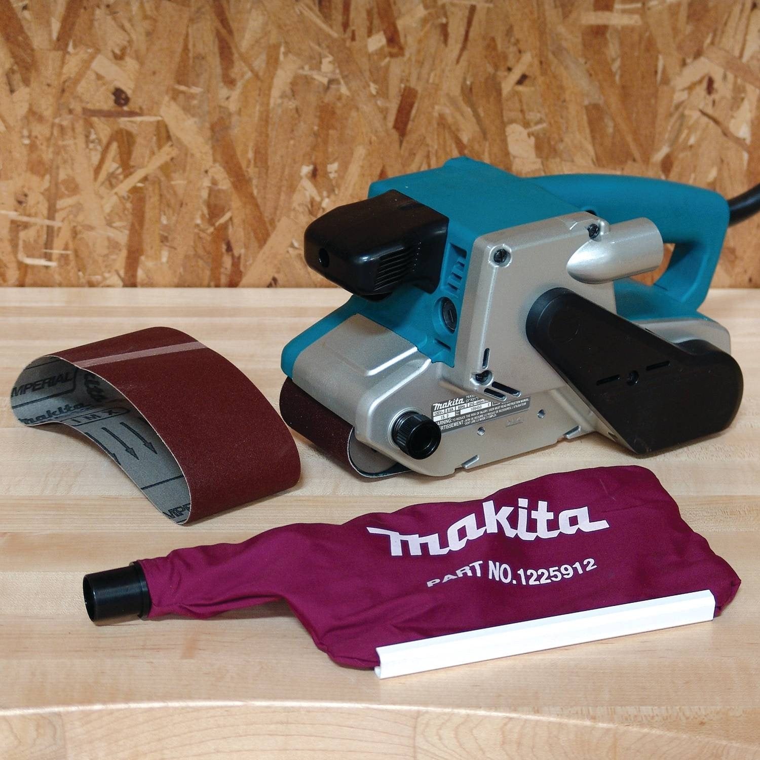 Makita 9903 Lijadora de Banda Variable de 3 x 21 Pulgadas