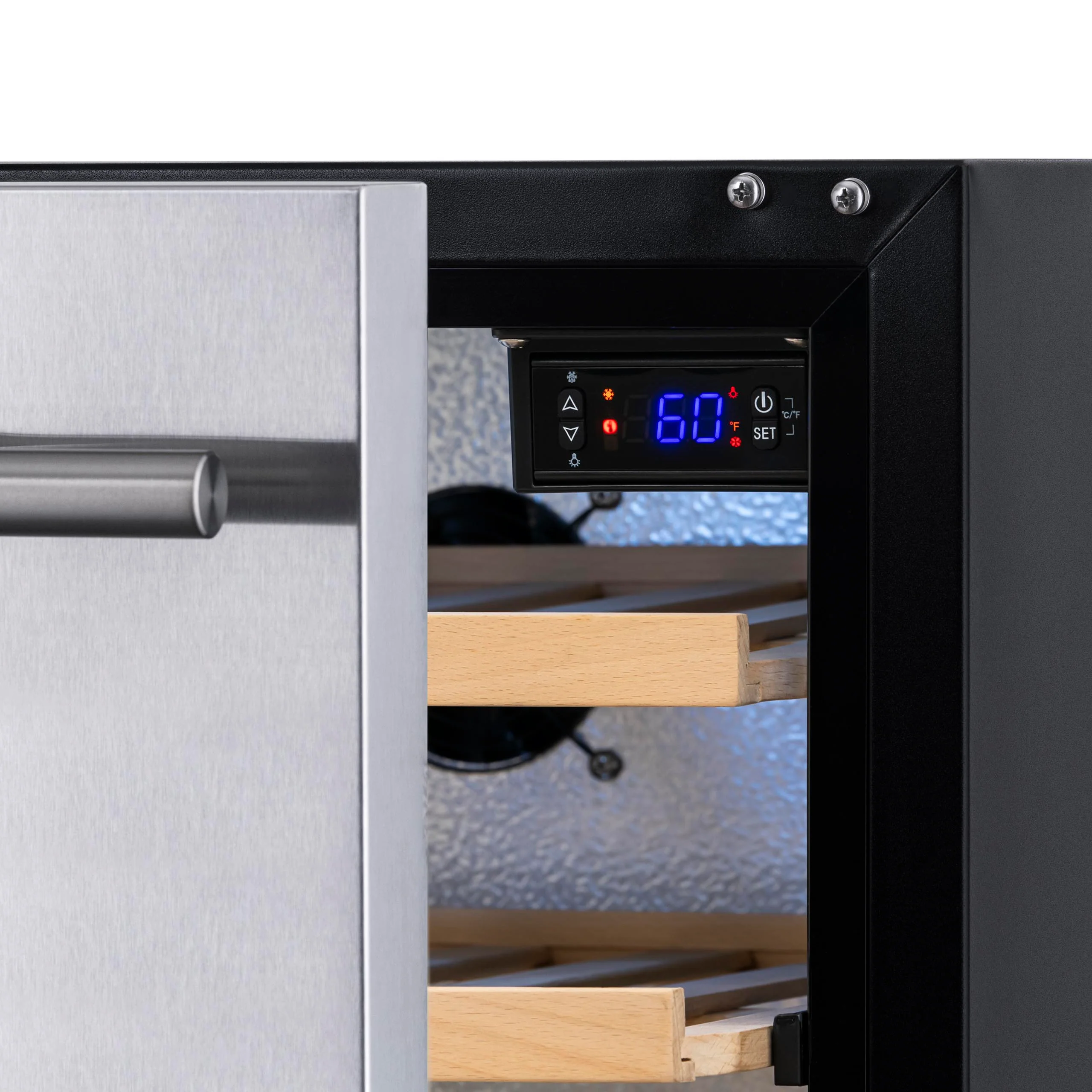 2025 Newair® Refrigerador de Bebidas Empotrable para Interior/Exterior - 80 Latas, 20 Botellas - 24”
