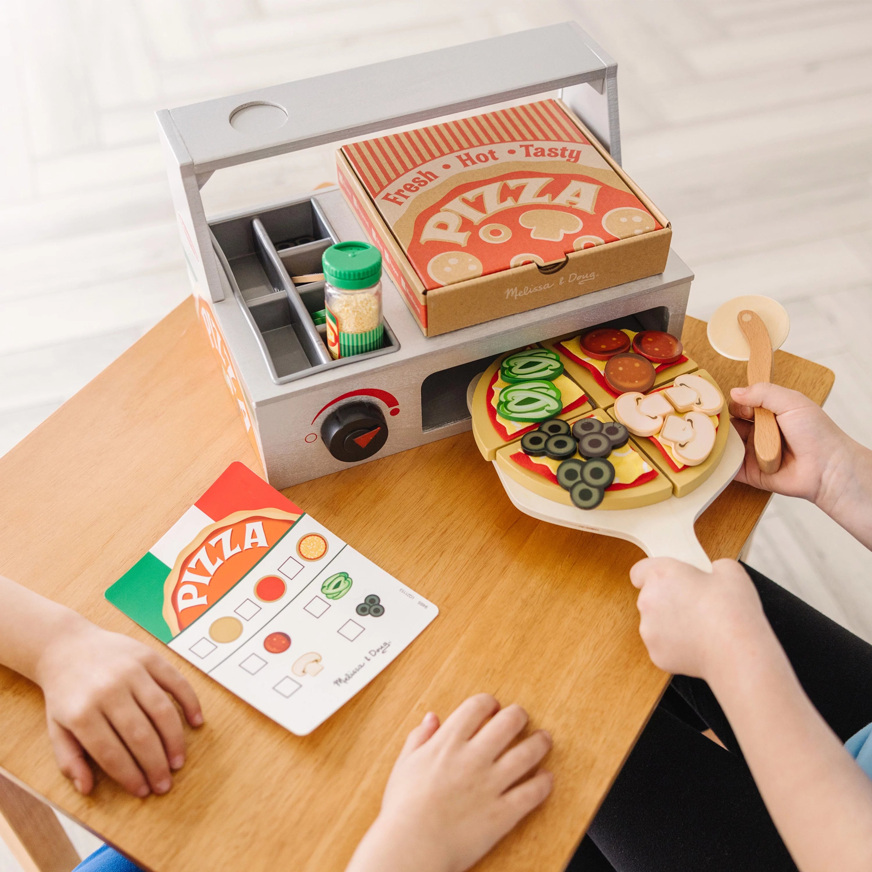 Melissa & Doug Mostrador de Pizza para Jugar Top & Bake de Madera (41 Piezas) – Certificado FSC