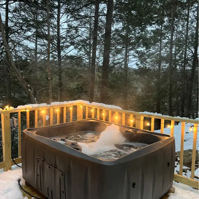 AquaRest Spas, equipado con bombas Jacuzzi® – Spa rectangular Plug and Play para 4 personas, 12 chorros