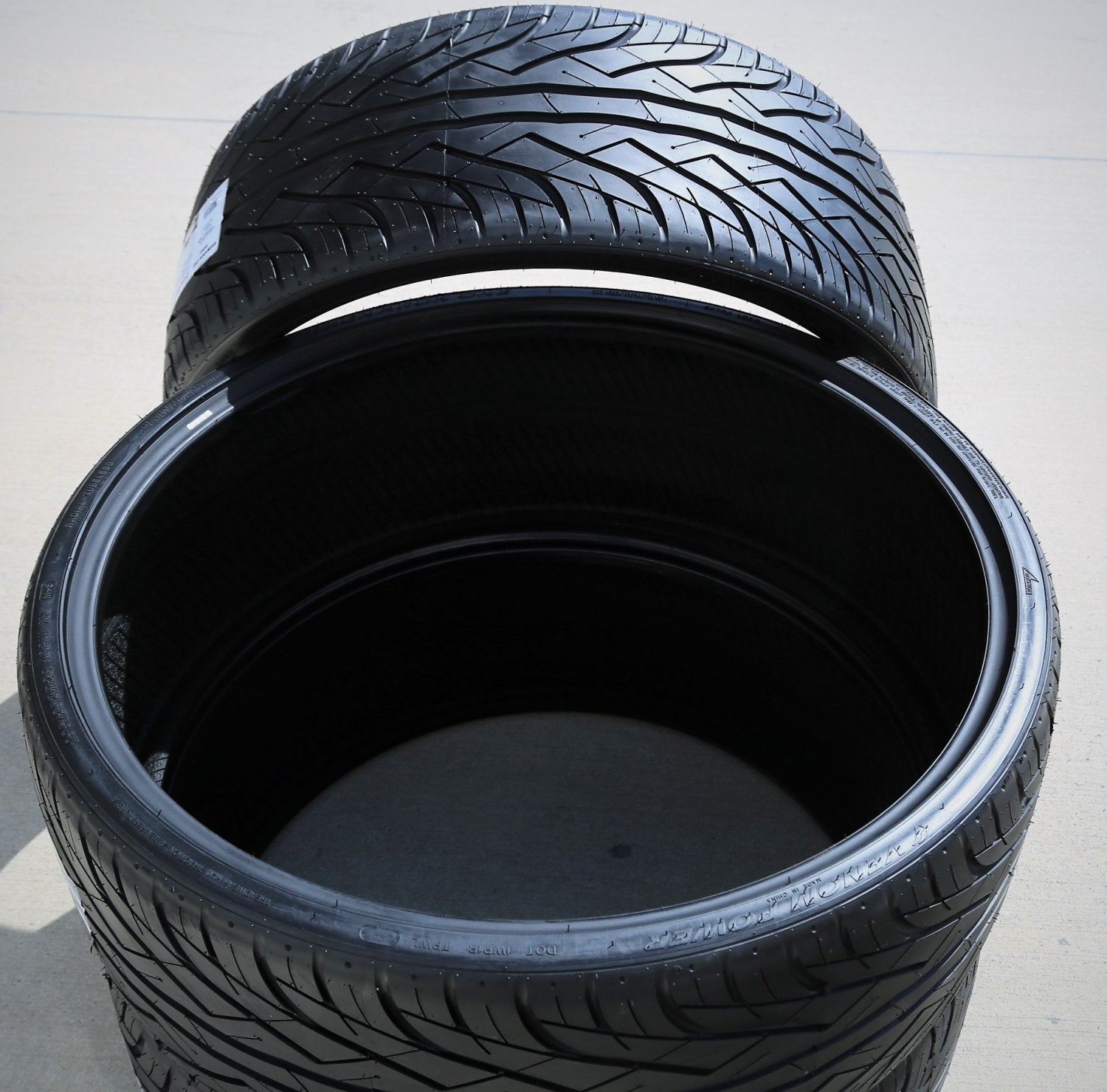 2025 Neumático Venom Power Ragnarok One 295/25R28 ZR 103W XL de Alto Rendimiento M+S