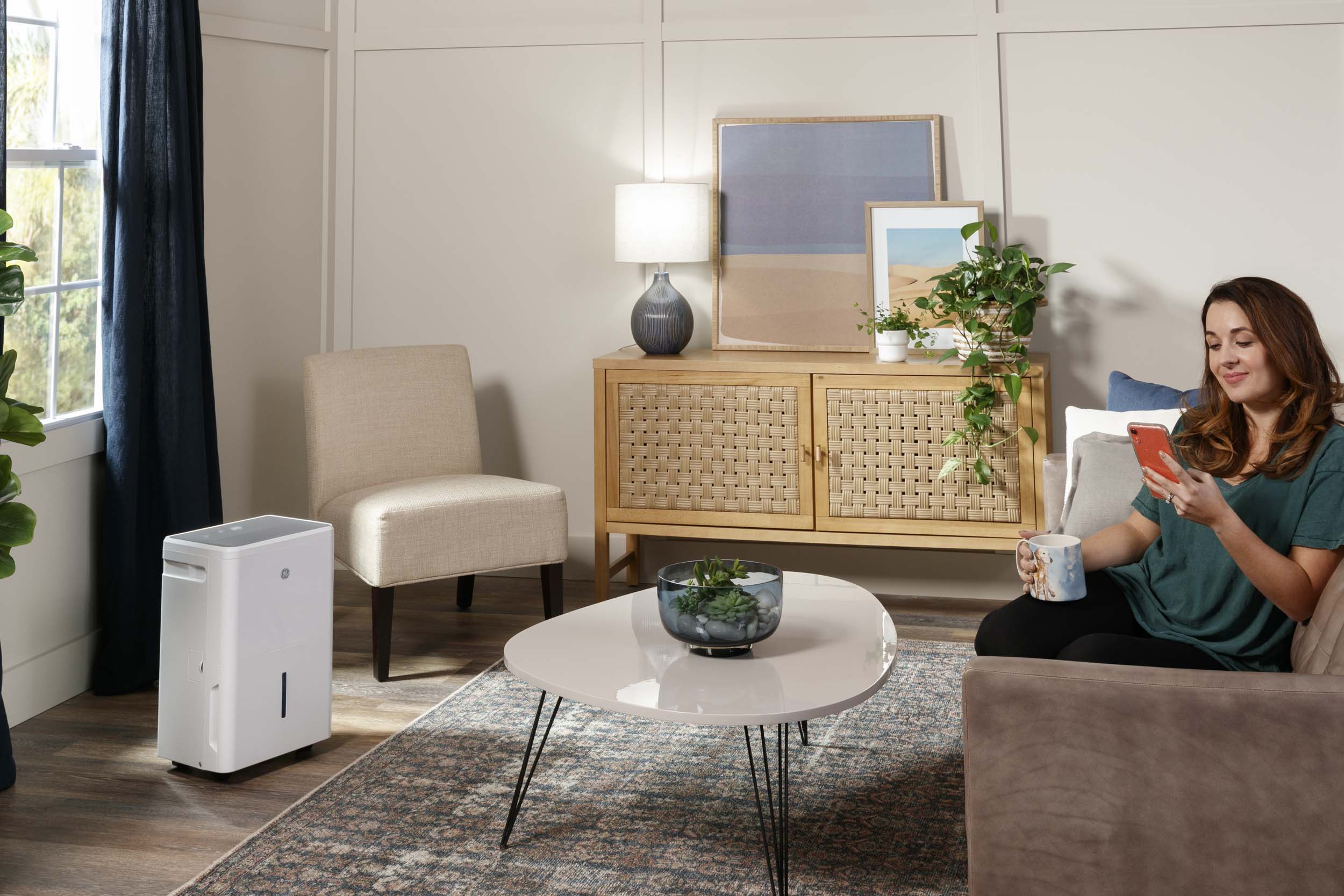 2025 Deshumidificador Portátil GE Energy Star® de 35 Pintas con Función Smart Dry para Espacios Muy Húmedos