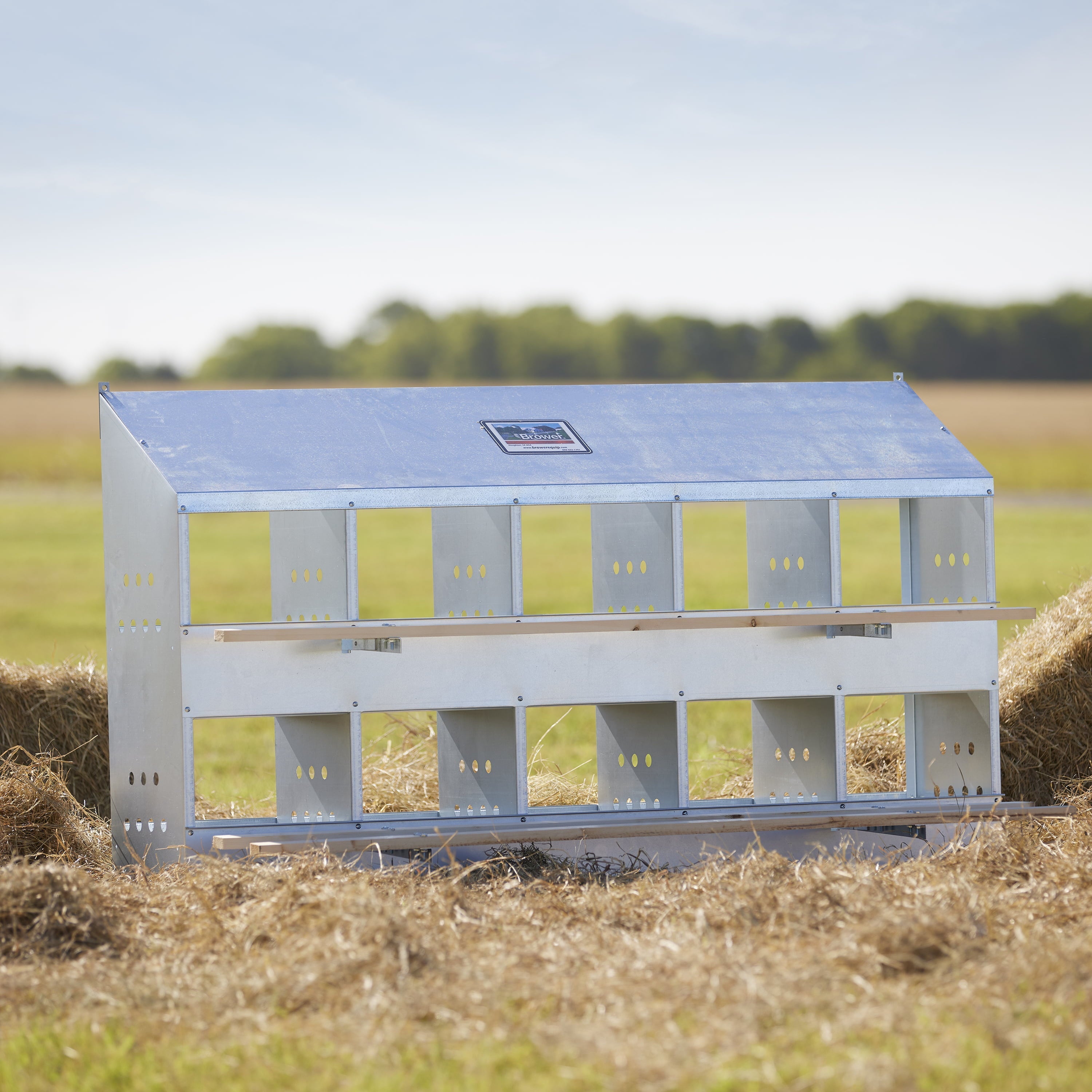 2025 Caja de Cría de Pollos BROWER de Acero Galvanizado con 10 Huecos para 50 Aves