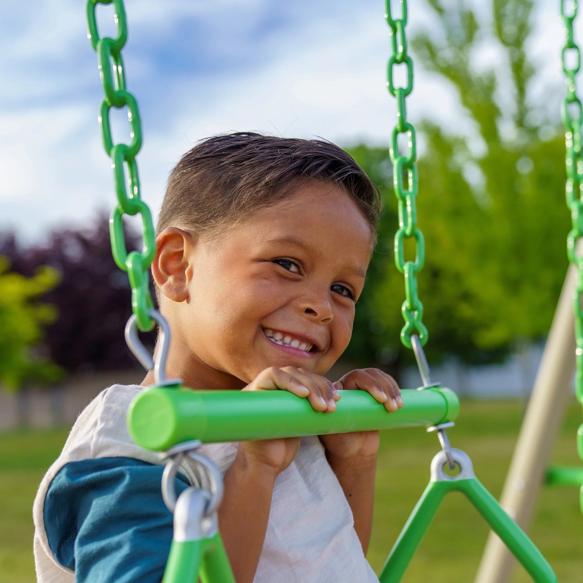 Lifetime Juego de Columpios Metálico para Niños con 2 Columpios de Cinturón y Barra de Trapecio – 9 pies (91206)