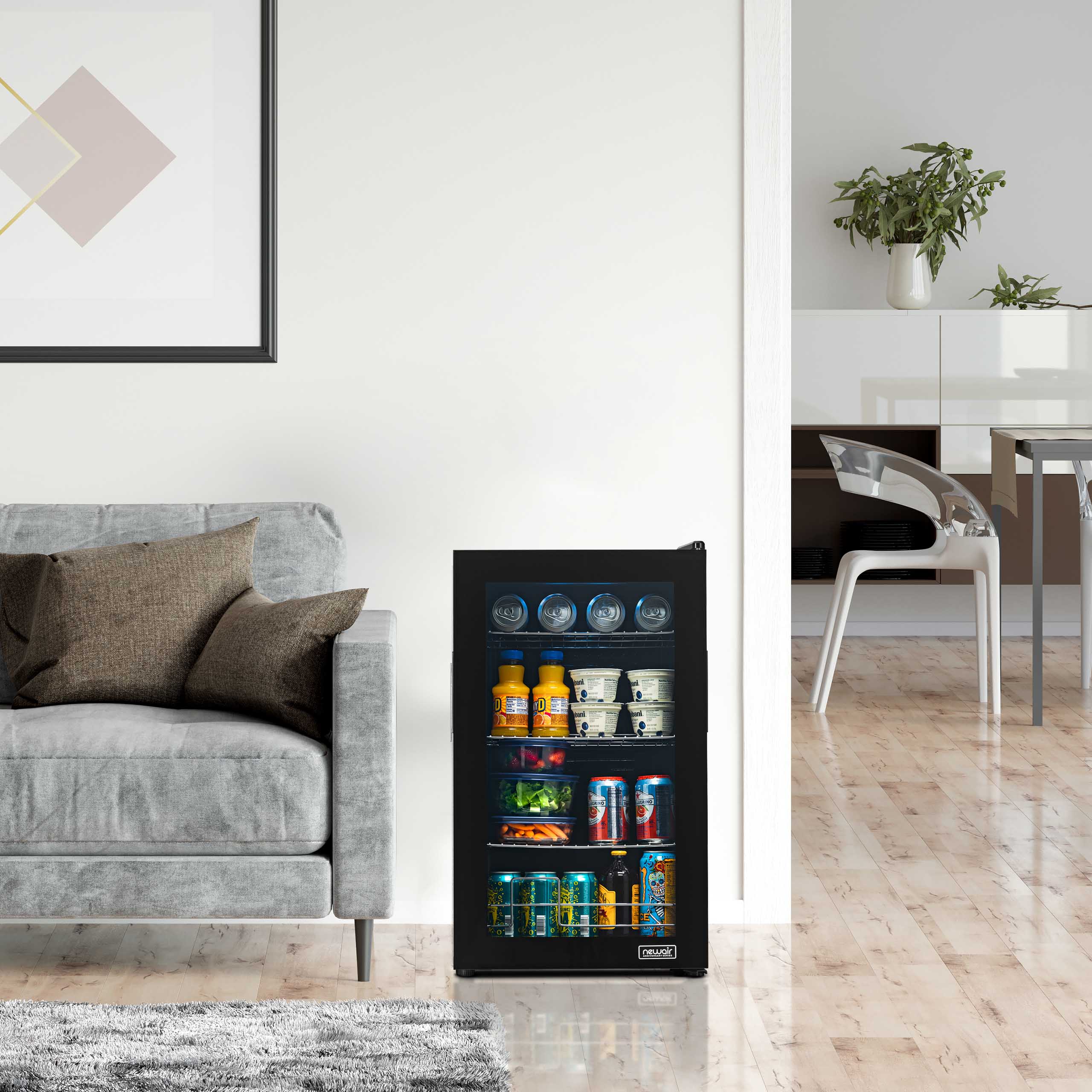 2025 Newair® Edición Limitada Refrigerador de Bebidas Aniversario – 100 Latas – 16,93