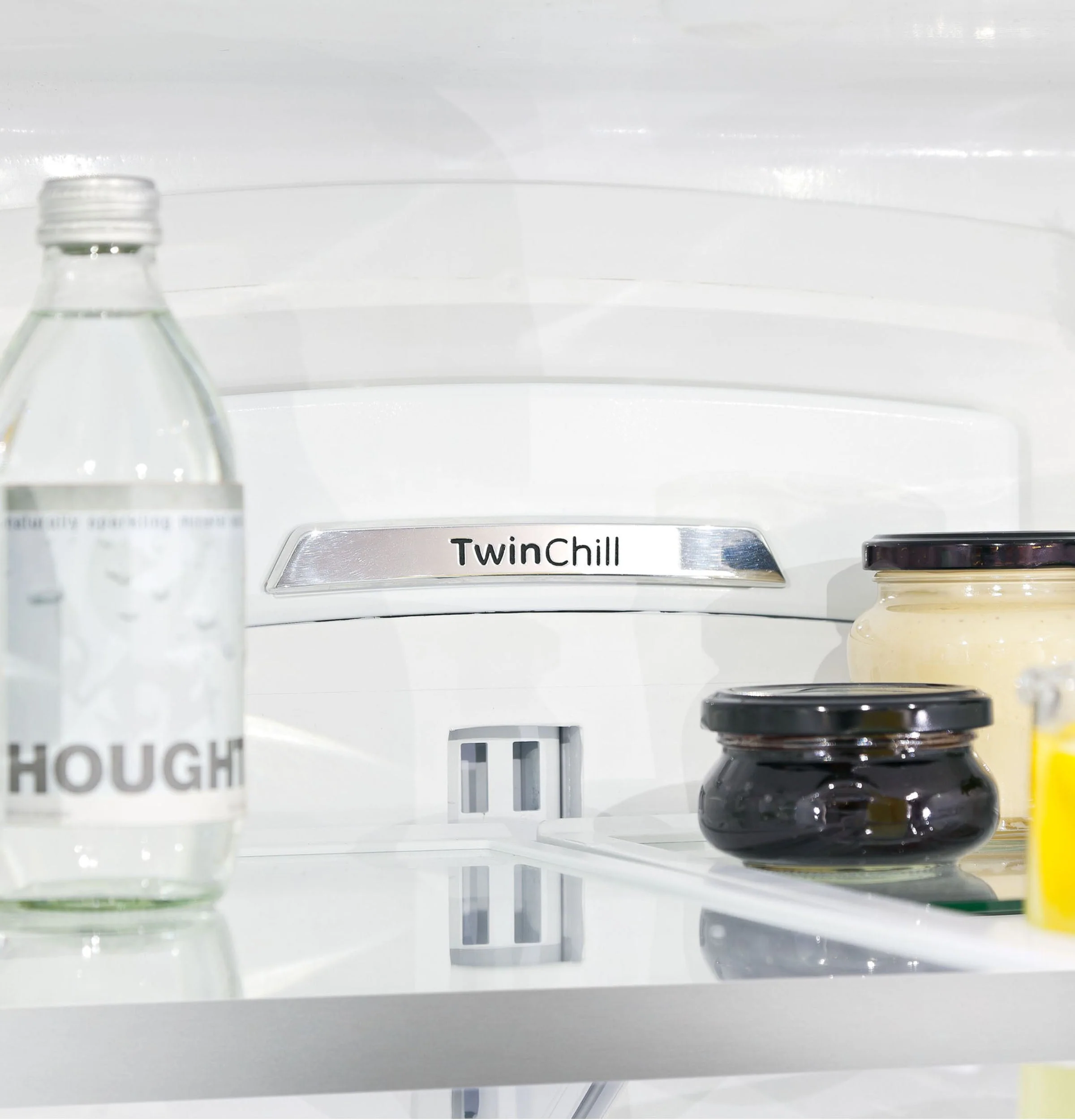 2025 Refrigerador French Door GE Profile™ Series ENERGY STAR® de 27.7 pies cúbicos, resistente a huellas dactilares, con llenado automático manos libres