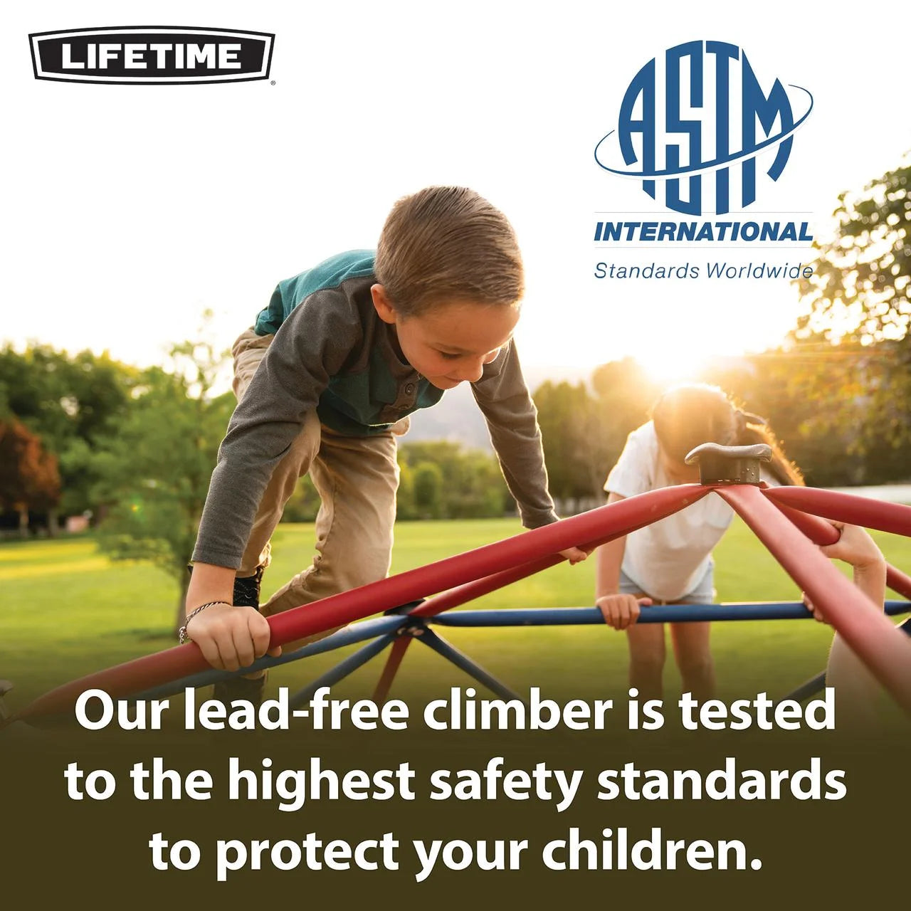 2025 Escalador Geodomo Lifetime para Niños de 5 pies de alto y 10 pies de ancho, Rojo y Azul (101301)