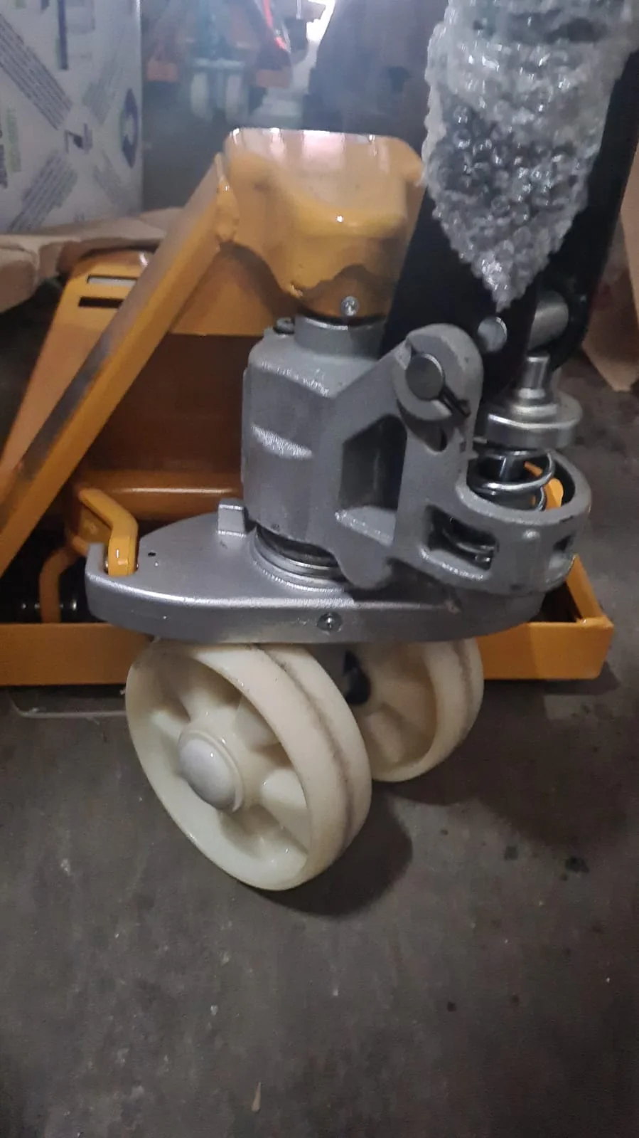 2025 Transpaleta Manual Ultraplana Aiko 2,5 Toneladas, 540 x 900 mm, Ruedas de Nylon Simples | Modelo: PT-W2.5N-540/900