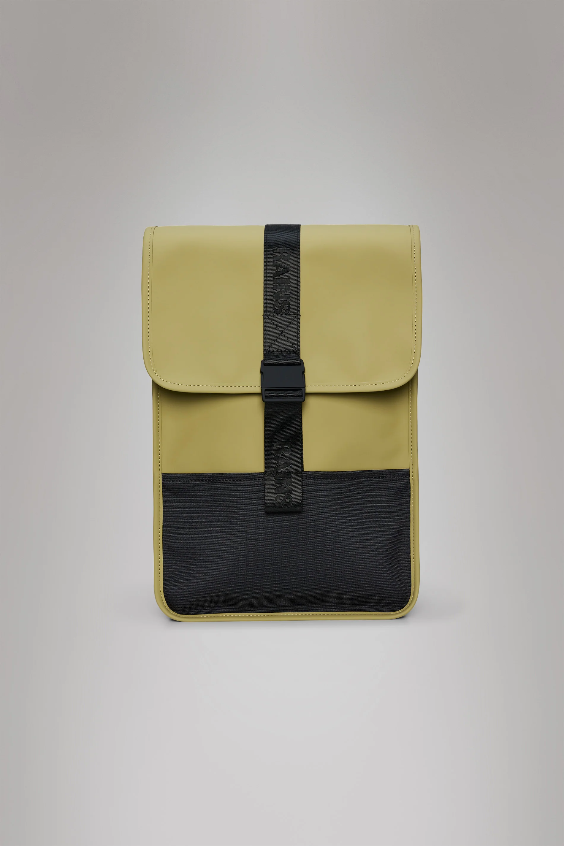 2025 Trail Backpack Mini – Mochila de Día Repelente al Agua (15